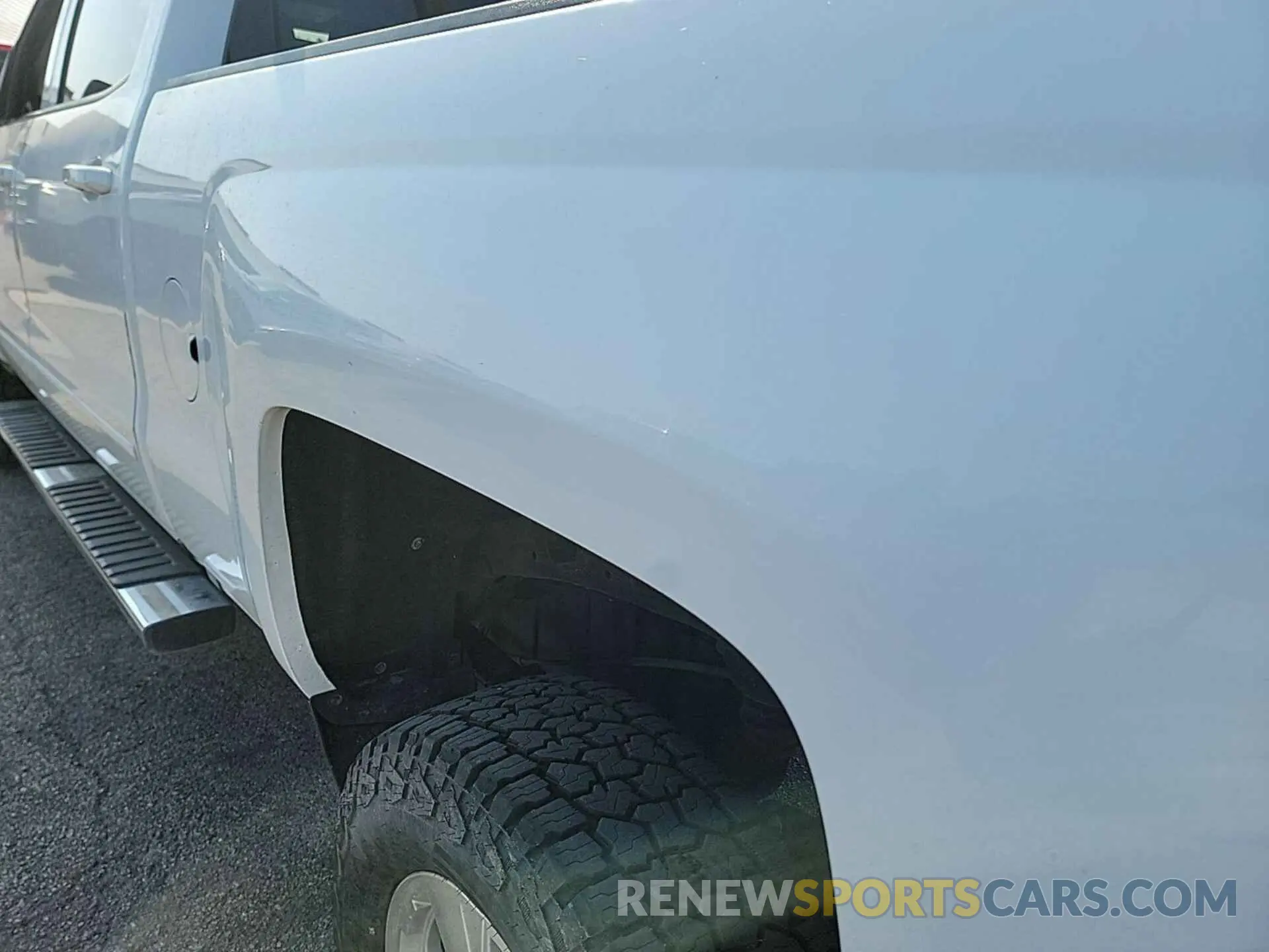 2 fotografías del automóvil dañado 1GC1KSEG2KF277815 CHEVROLET SILVERADO 2500HD 2019