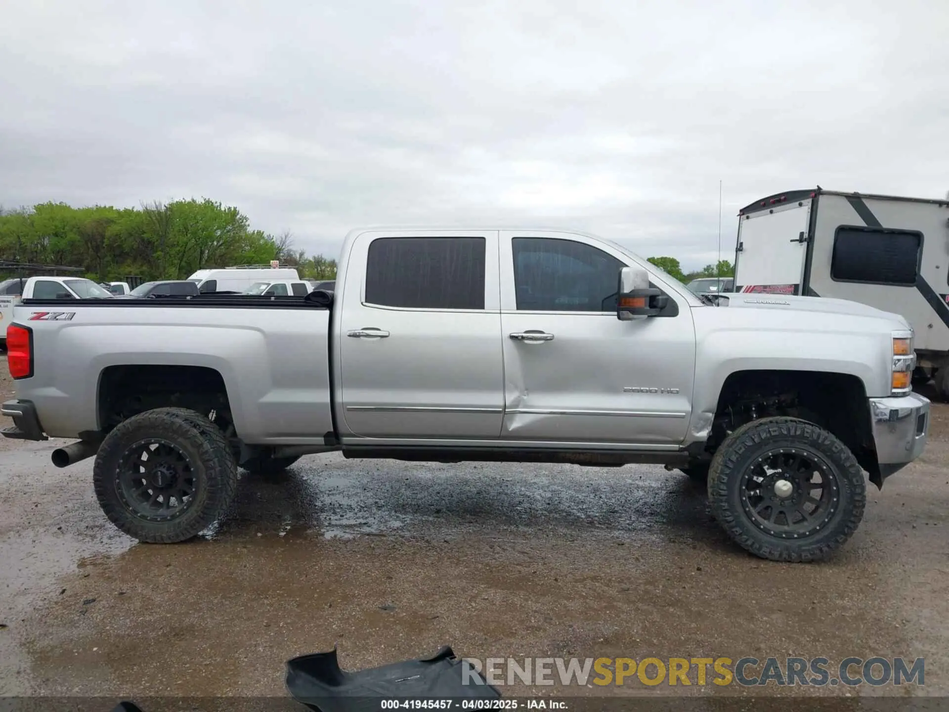 13 fotografías del automóvil dañado 1GC1KTEY5KF179344 CHEVROLET SILVERADO 2500HD 2019