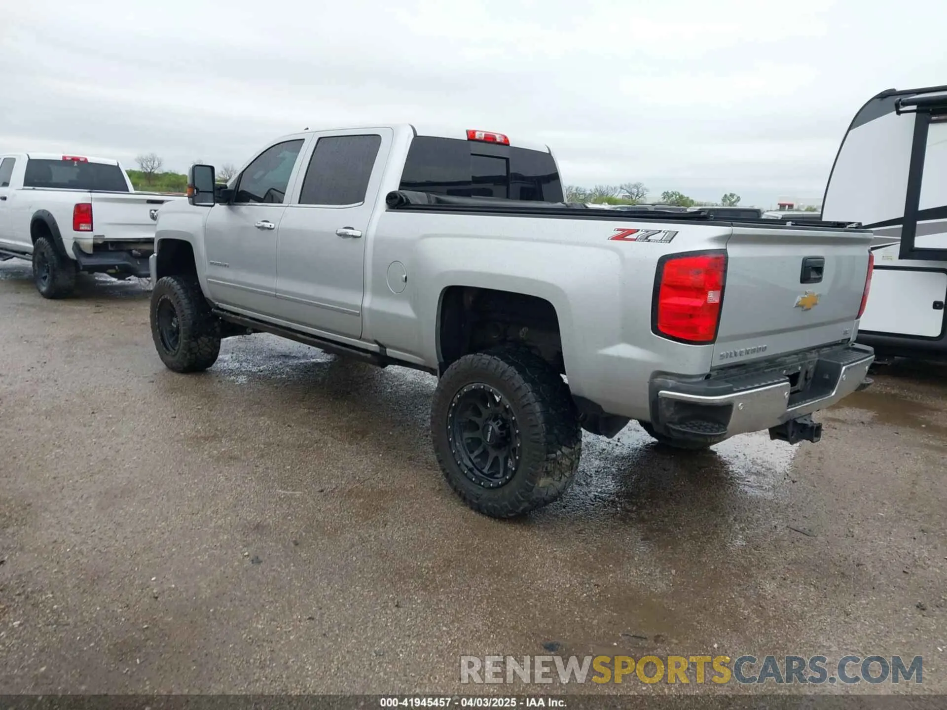 3 fotografías del automóvil dañado 1GC1KTEY5KF179344 CHEVROLET SILVERADO 2500HD 2019