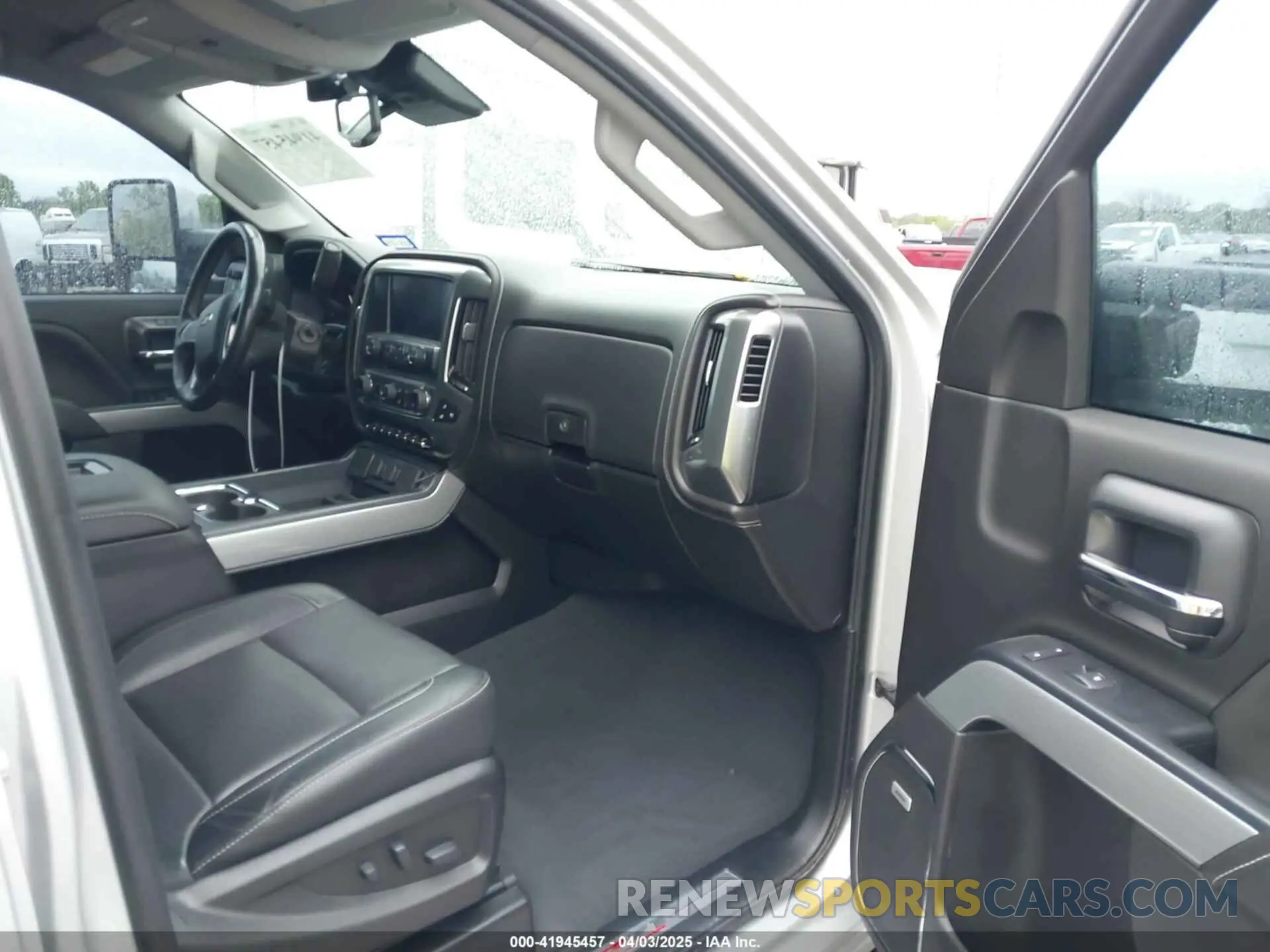 5 fotografías del automóvil dañado 1GC1KTEY5KF179344 CHEVROLET SILVERADO 2500HD 2019