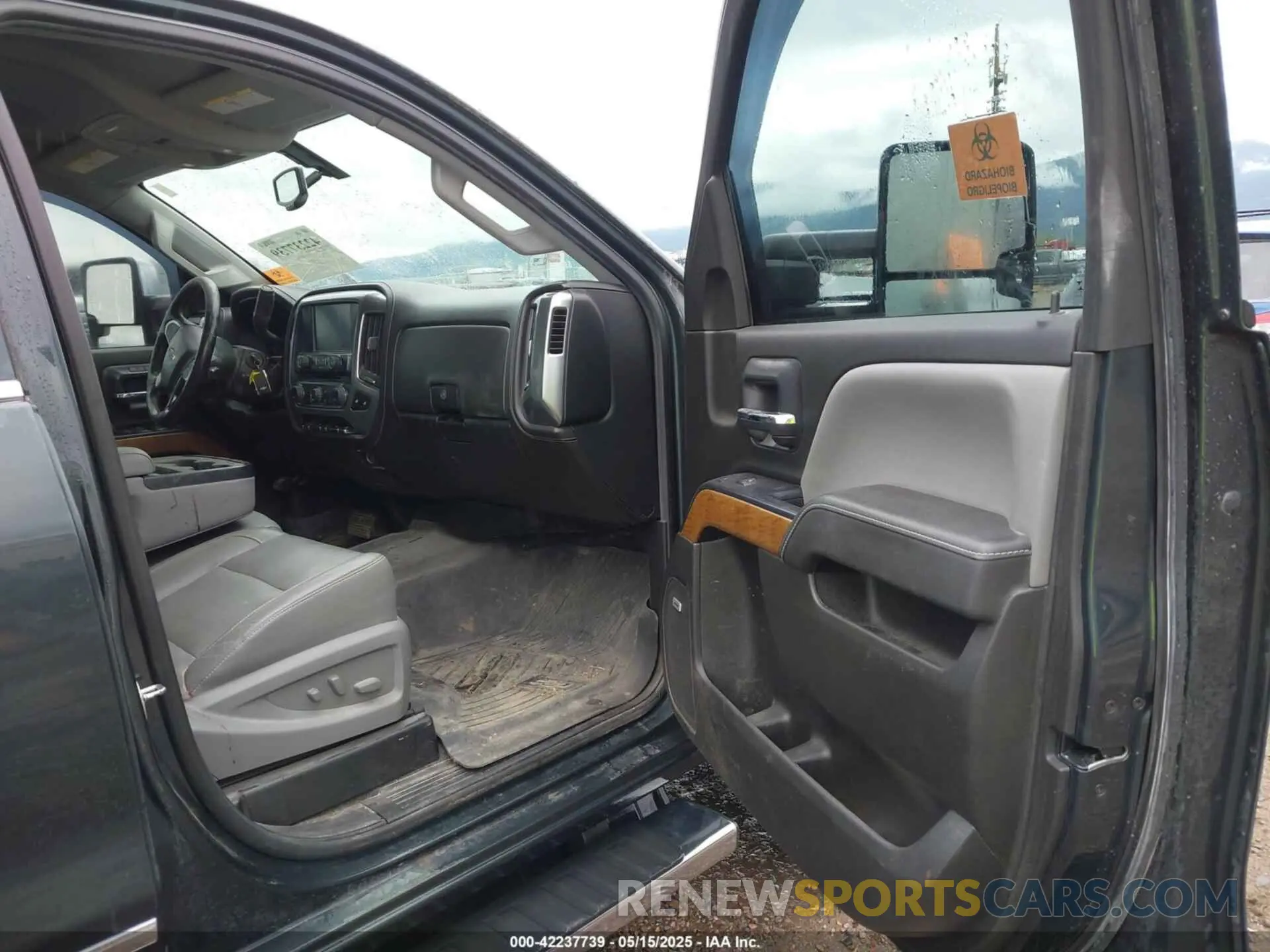 5 fotografías del automóvil dañado 1GC1KTEY6KF152525 CHEVROLET SILVERADO 2500HD 2019