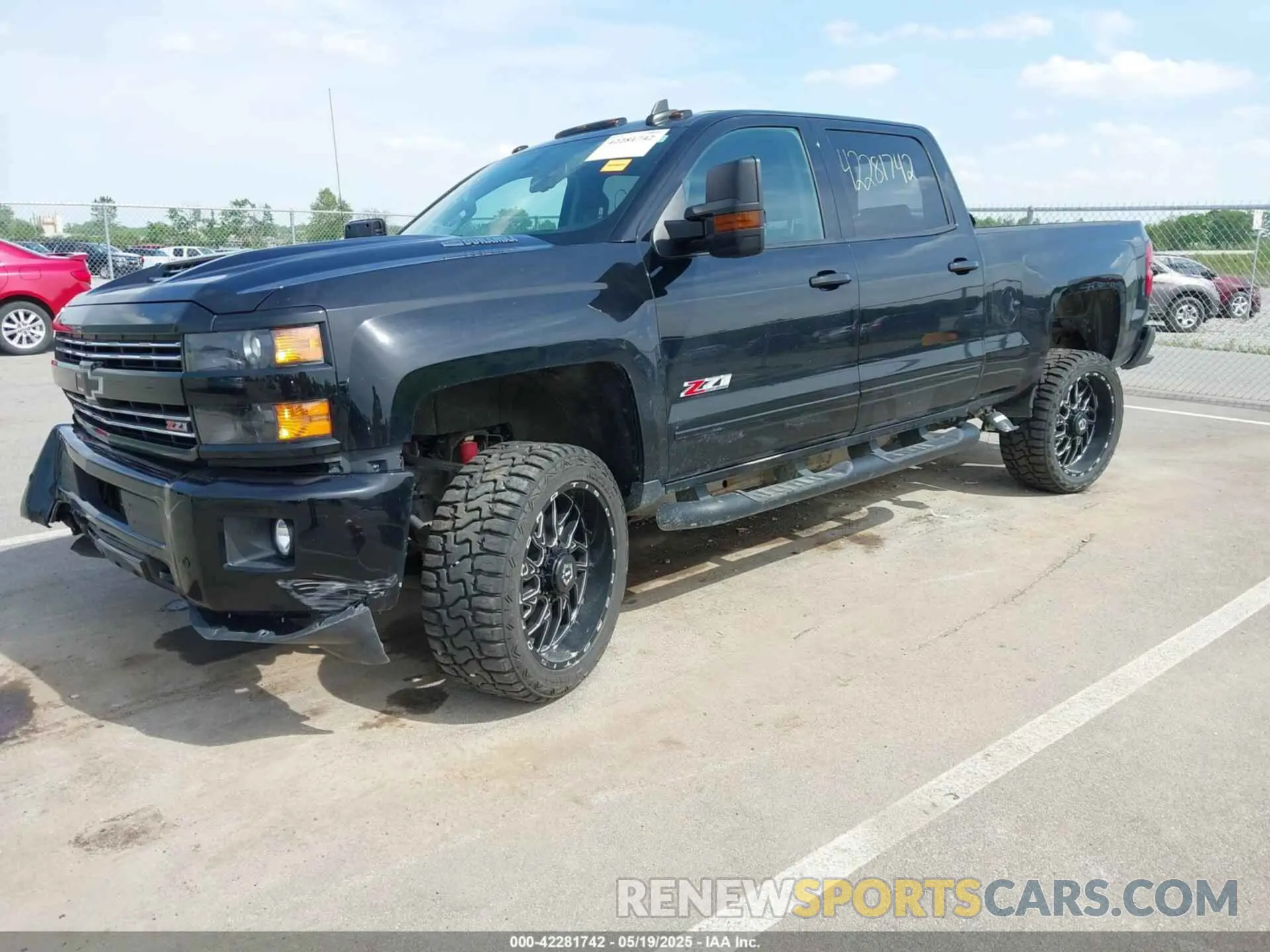 2 fotografías del automóvil dañado 1GC1KTEY8KF202535 CHEVROLET SILVERADO 2500HD 2019