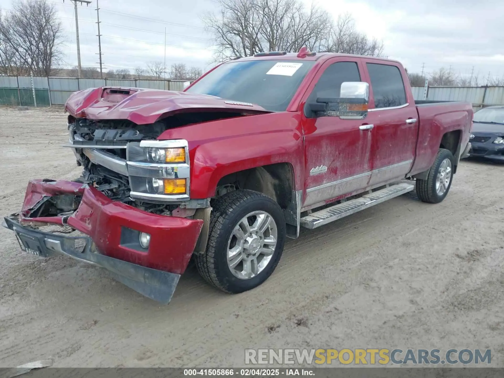 2 fotografías del automóvil dañado 1GC1KUEY0KF142725 CHEVROLET SILVERADO 2500HD 2019