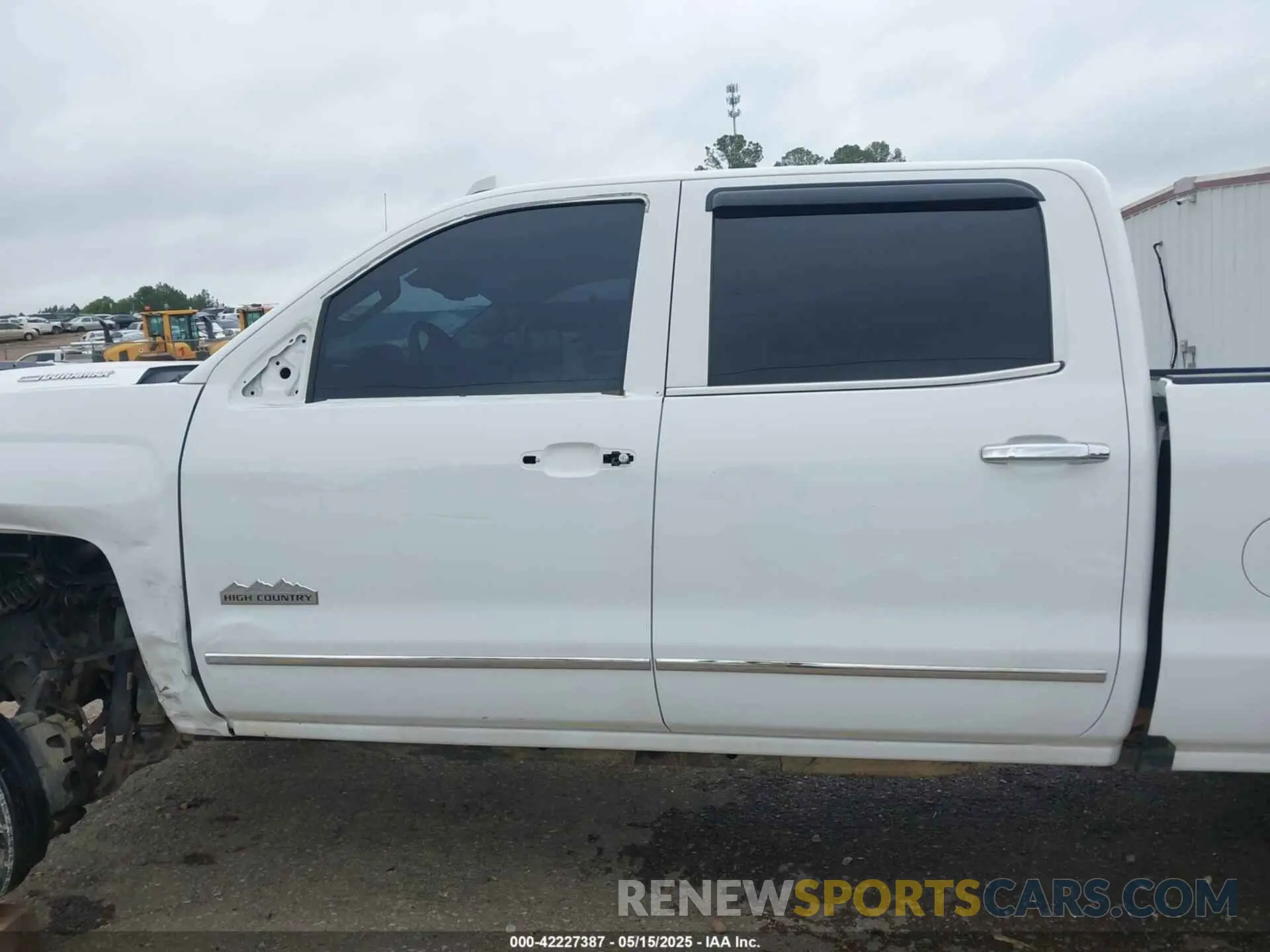 15 fotografías del automóvil dañado 1GC1KUEY2KF182465 CHEVROLET SILVERADO 2500HD 2019