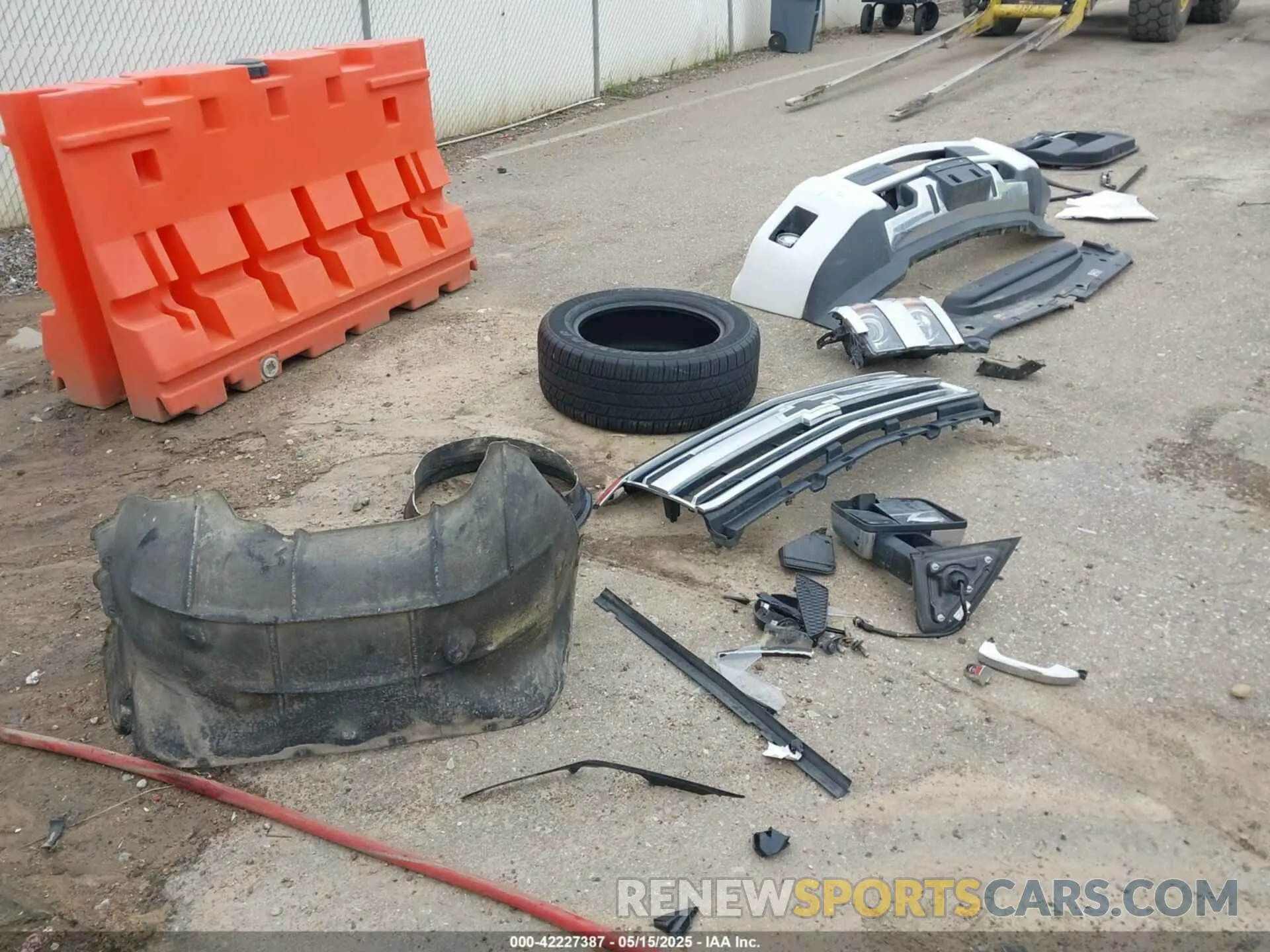 21 fotografías del automóvil dañado 1GC1KUEY2KF182465 CHEVROLET SILVERADO 2500HD 2019