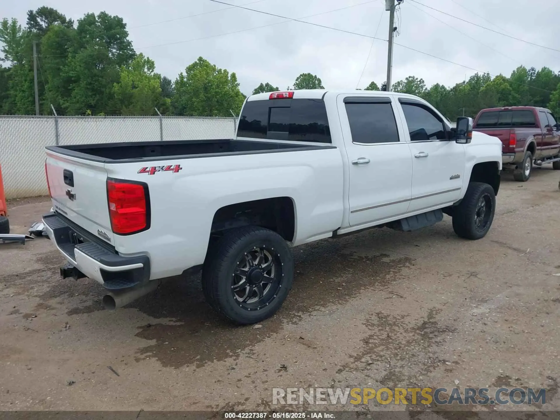 4 fotografías del automóvil dañado 1GC1KUEY2KF182465 CHEVROLET SILVERADO 2500HD 2019