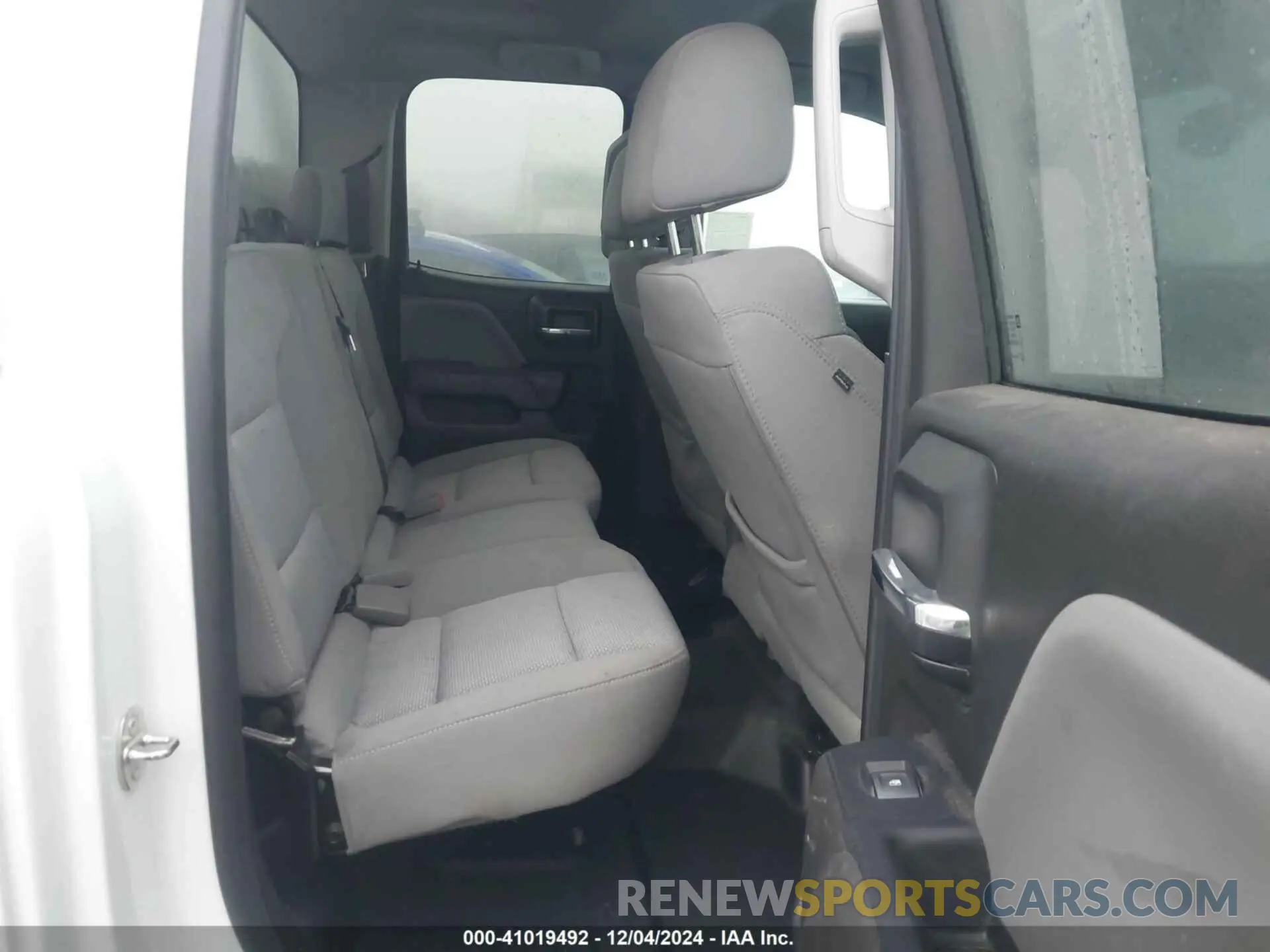 8 fotografías del automóvil dañado 2GB2CREG5K1215881 CHEVROLET SILVERADO 2500HD 2019