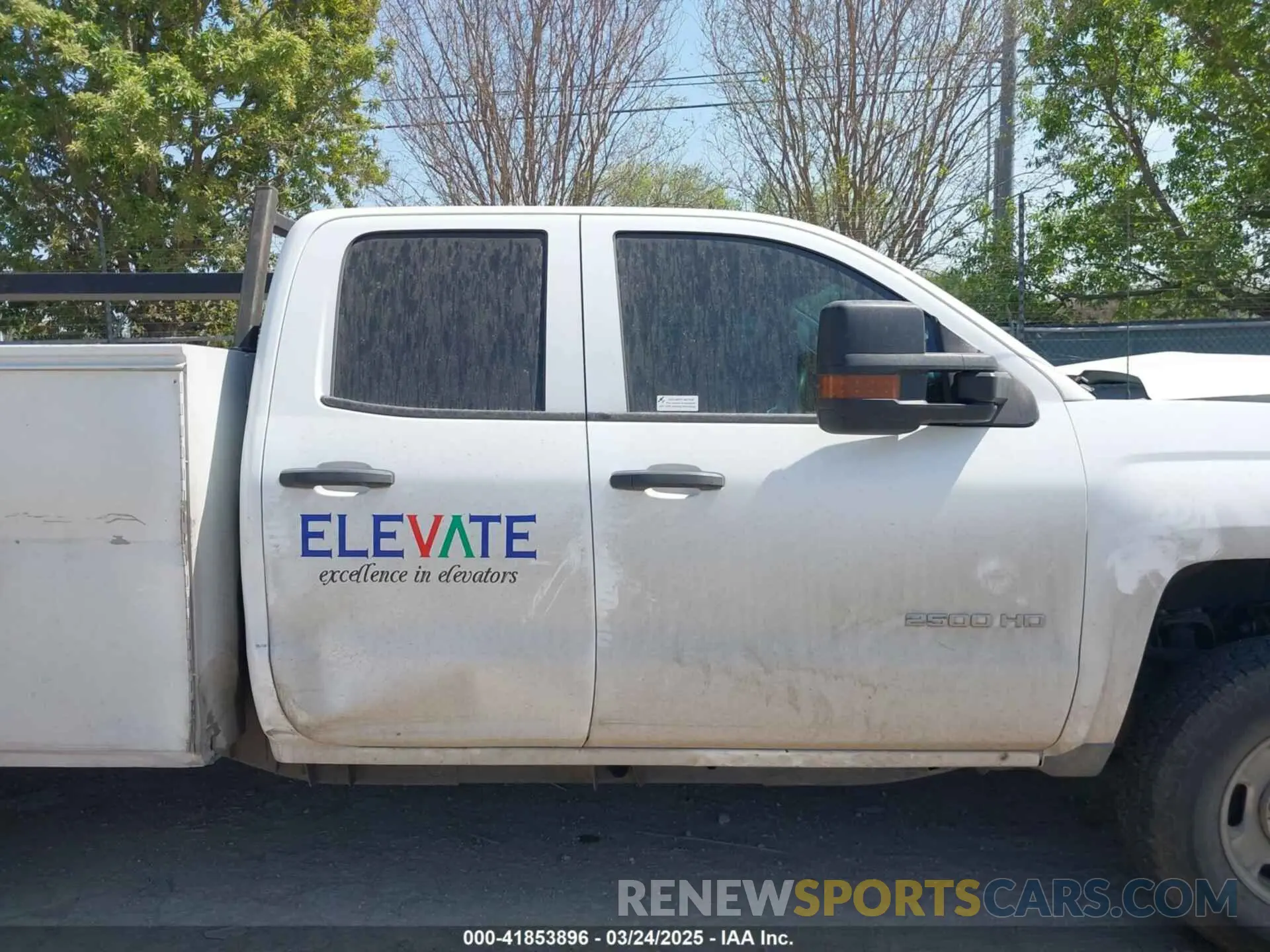 13 fotografías del automóvil dañado 2GB2CREG8K1216202 CHEVROLET SILVERADO 2500HD 2019