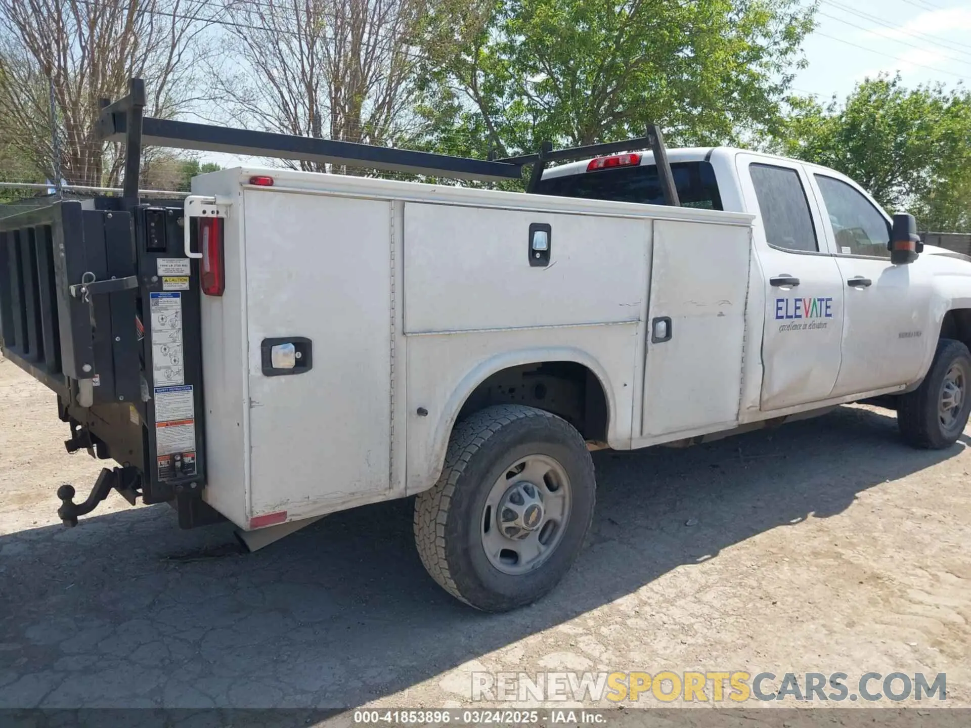 4 fotografías del automóvil dañado 2GB2CREG8K1216202 CHEVROLET SILVERADO 2500HD 2019