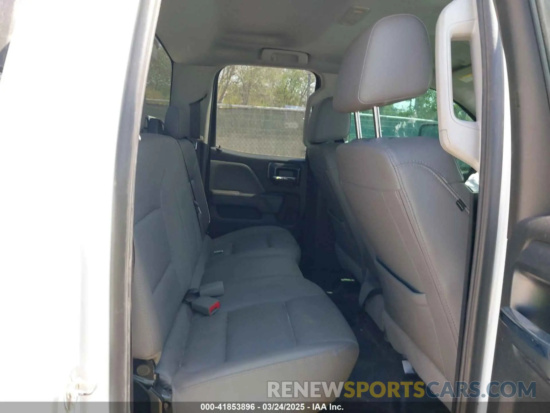 8 fotografías del automóvil dañado 2GB2CREG8K1216202 CHEVROLET SILVERADO 2500HD 2019
