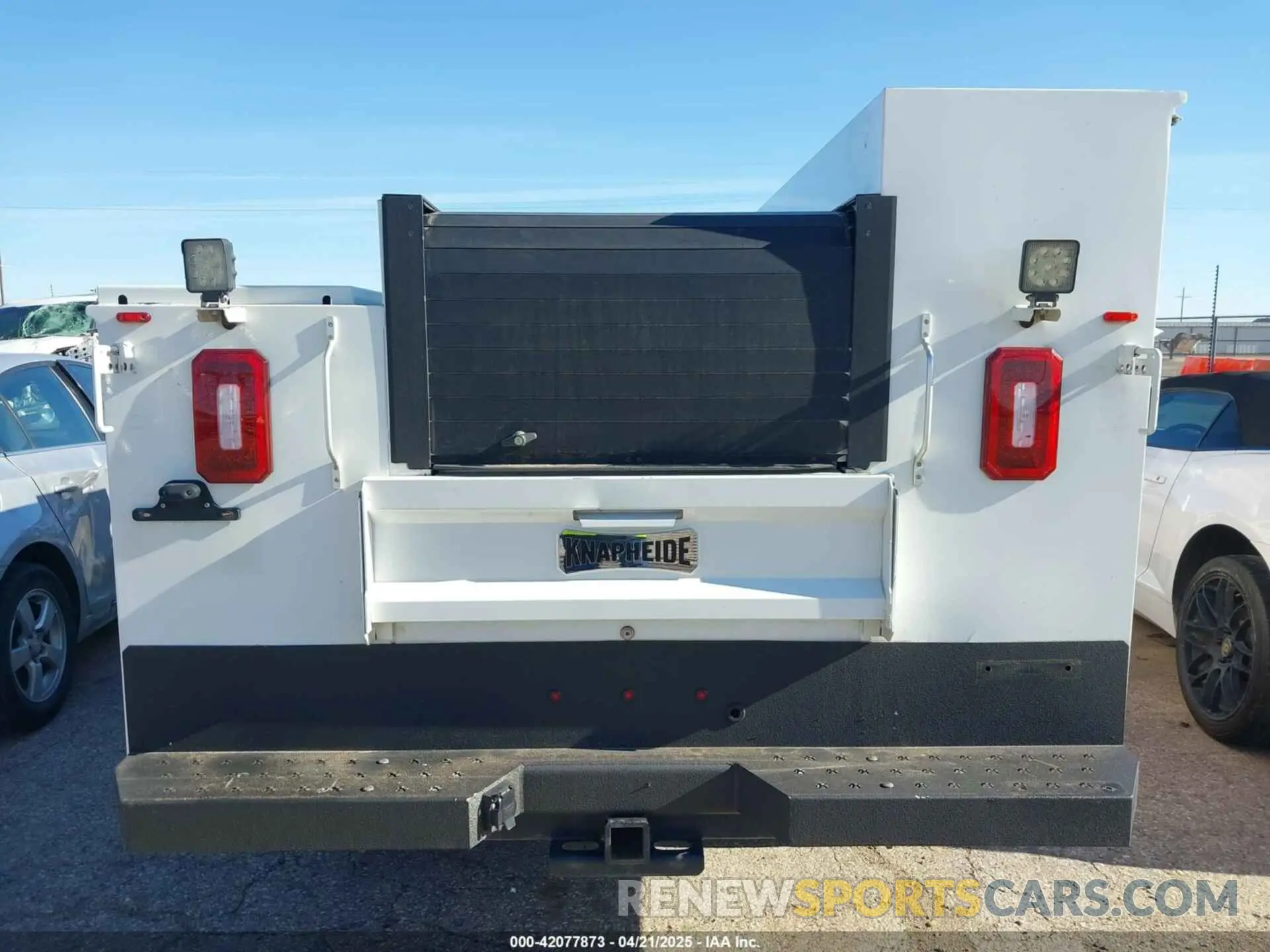 16 fotografías del automóvil dañado 2GB2CREG9K1166796 CHEVROLET SILVERADO 2500HD 2019