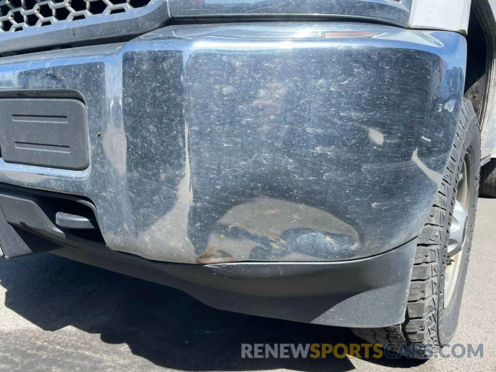 2 fotografías del automóvil dañado 2GB2KREG0K1185465 CHEVROLET SILVERADO 2500HD 2019