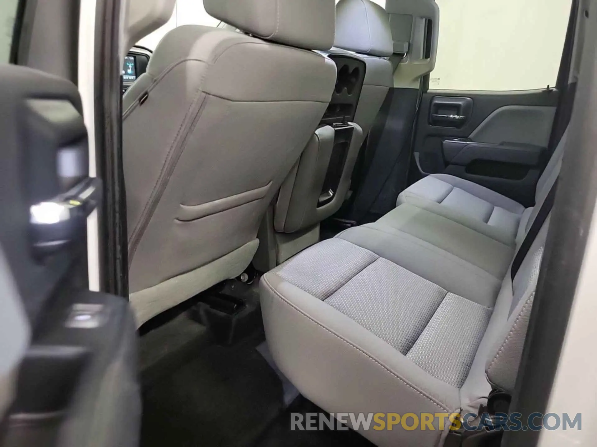 14 fotografías del automóvil dañado 2GB2KREG6K1188046 CHEVROLET SILVERADO 2500HD 2019