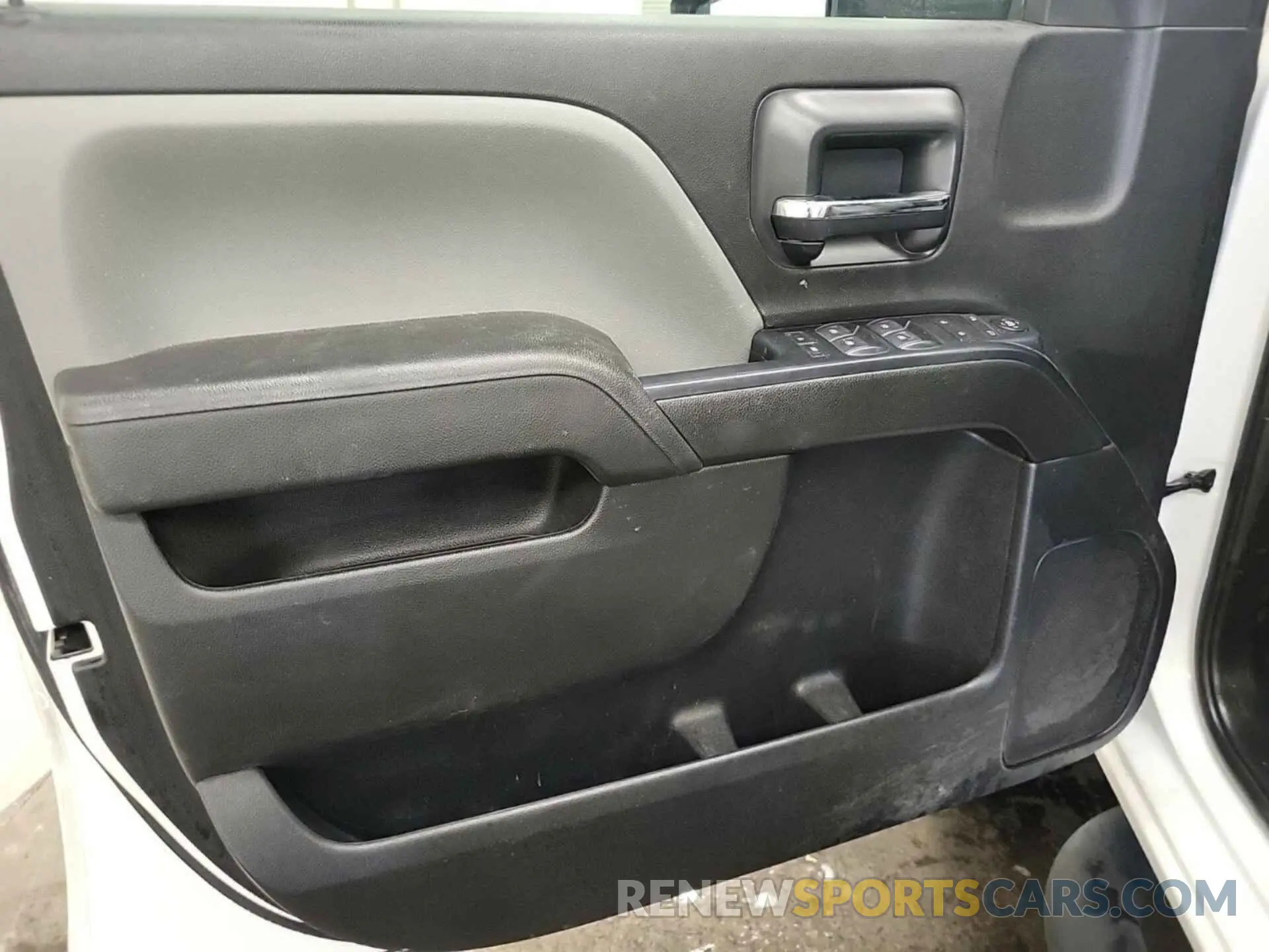 7 fotografías del automóvil dañado 2GB2KREG6K1188046 CHEVROLET SILVERADO 2500HD 2019