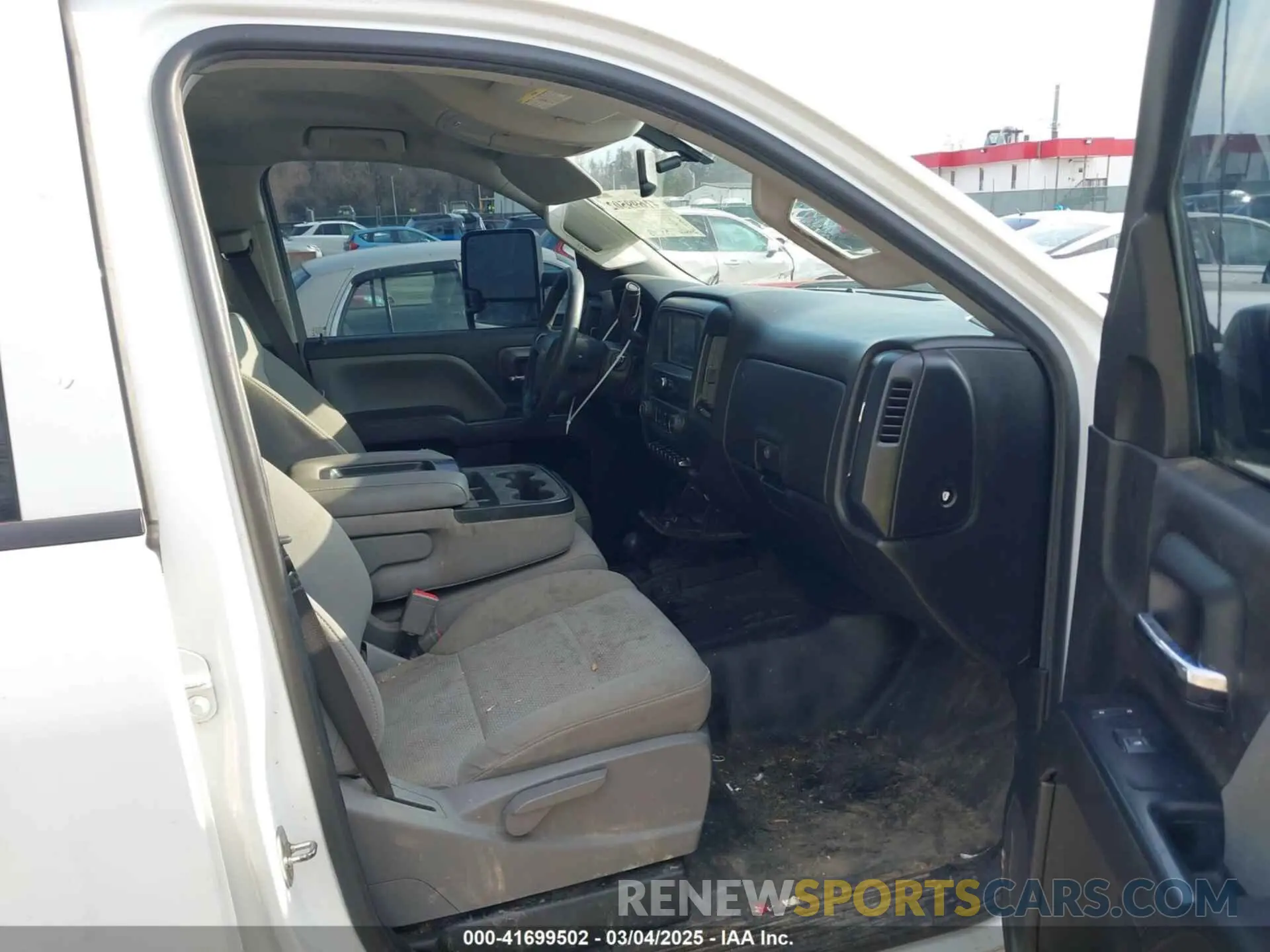 5 fotografías del automóvil dañado 2GB2KREG9K1210959 CHEVROLET SILVERADO 2500HD 2019