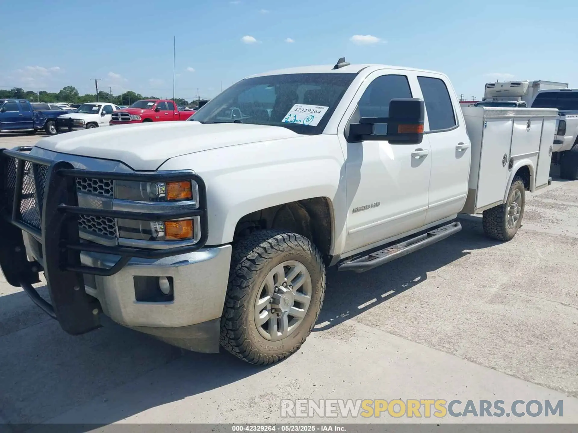 2 fotografías del automóvil dañado 2GB2KSEG1K1188740 CHEVROLET SILVERADO 2500HD 2019