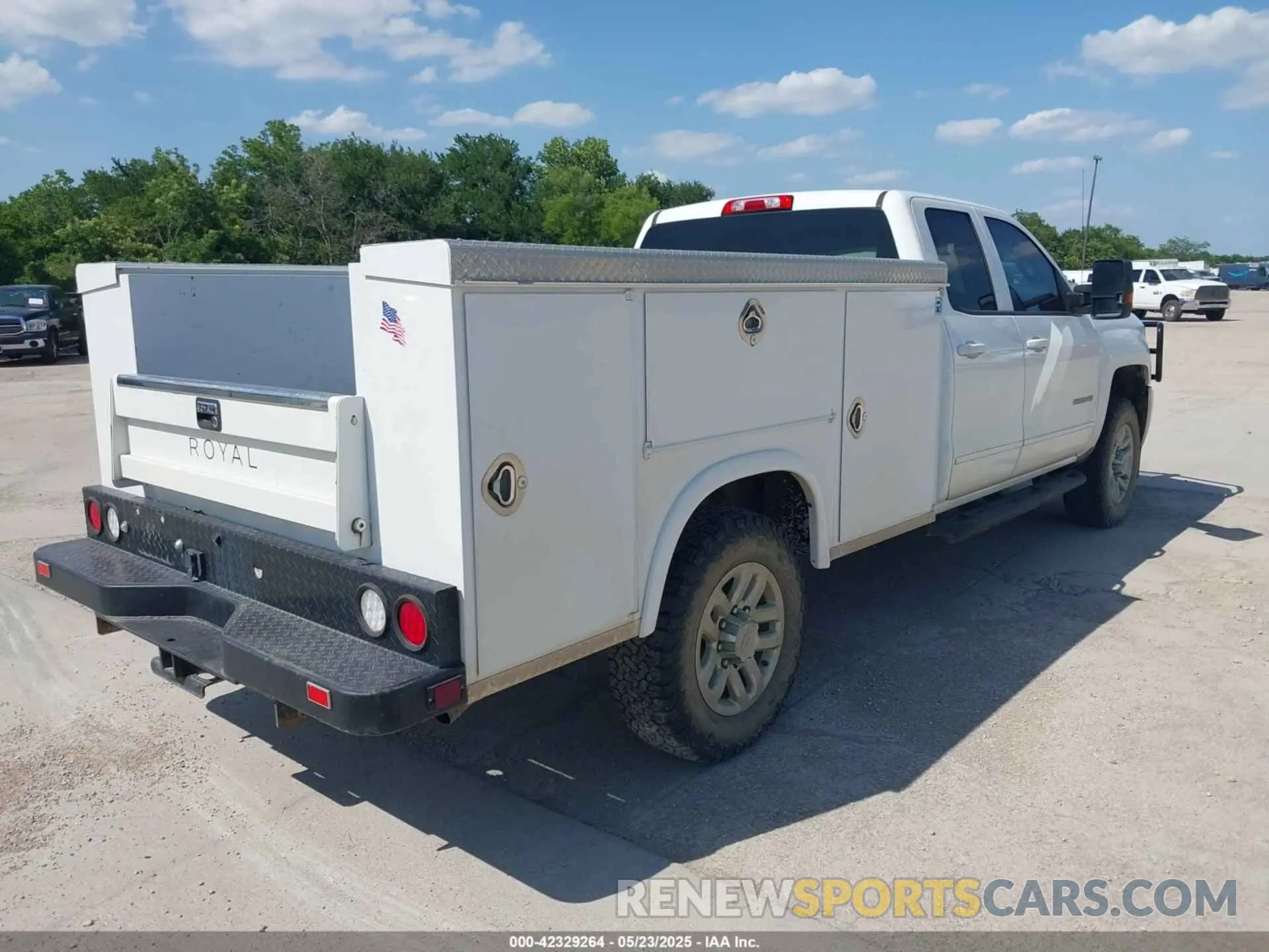 4 fotografías del automóvil dañado 2GB2KSEG1K1188740 CHEVROLET SILVERADO 2500HD 2019