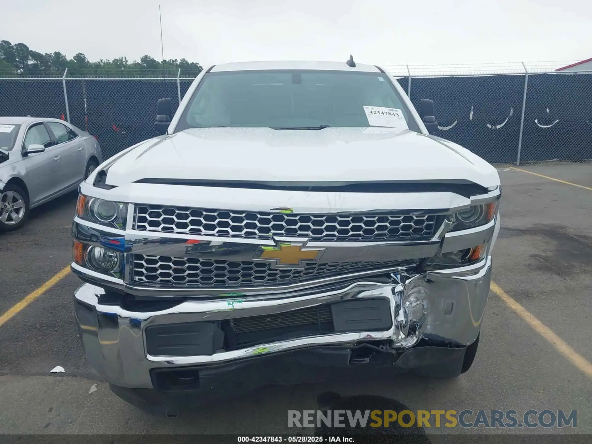 12 fotografías del automóvil dañado 2GC2CREG3K1153442 CHEVROLET SILVERADO 2500HD 2019