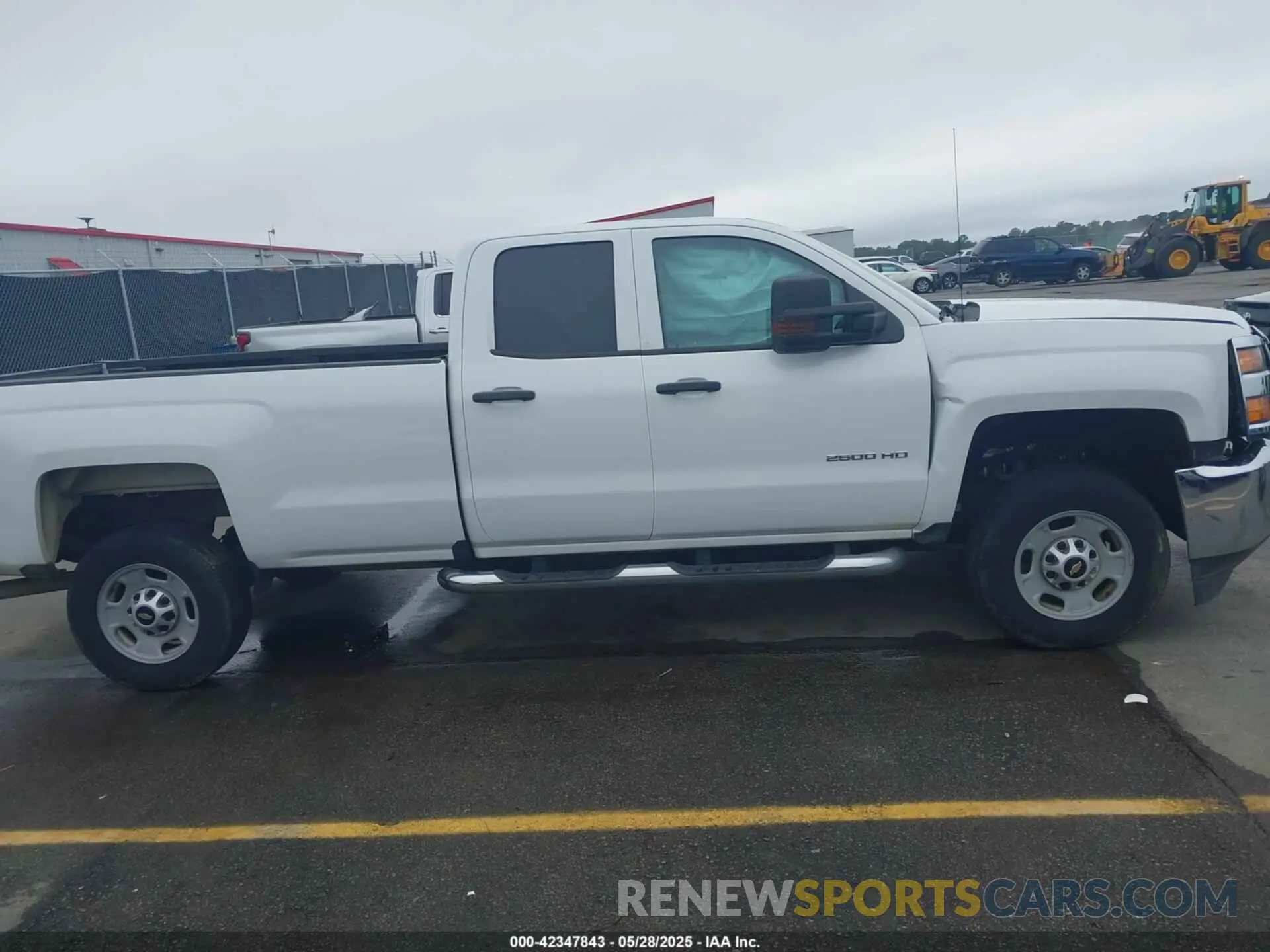 13 fotografías del automóvil dañado 2GC2CREG3K1153442 CHEVROLET SILVERADO 2500HD 2019