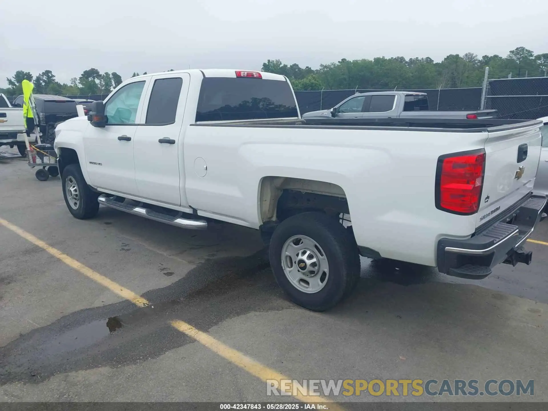 3 fotografías del automóvil dañado 2GC2CREG3K1153442 CHEVROLET SILVERADO 2500HD 2019
