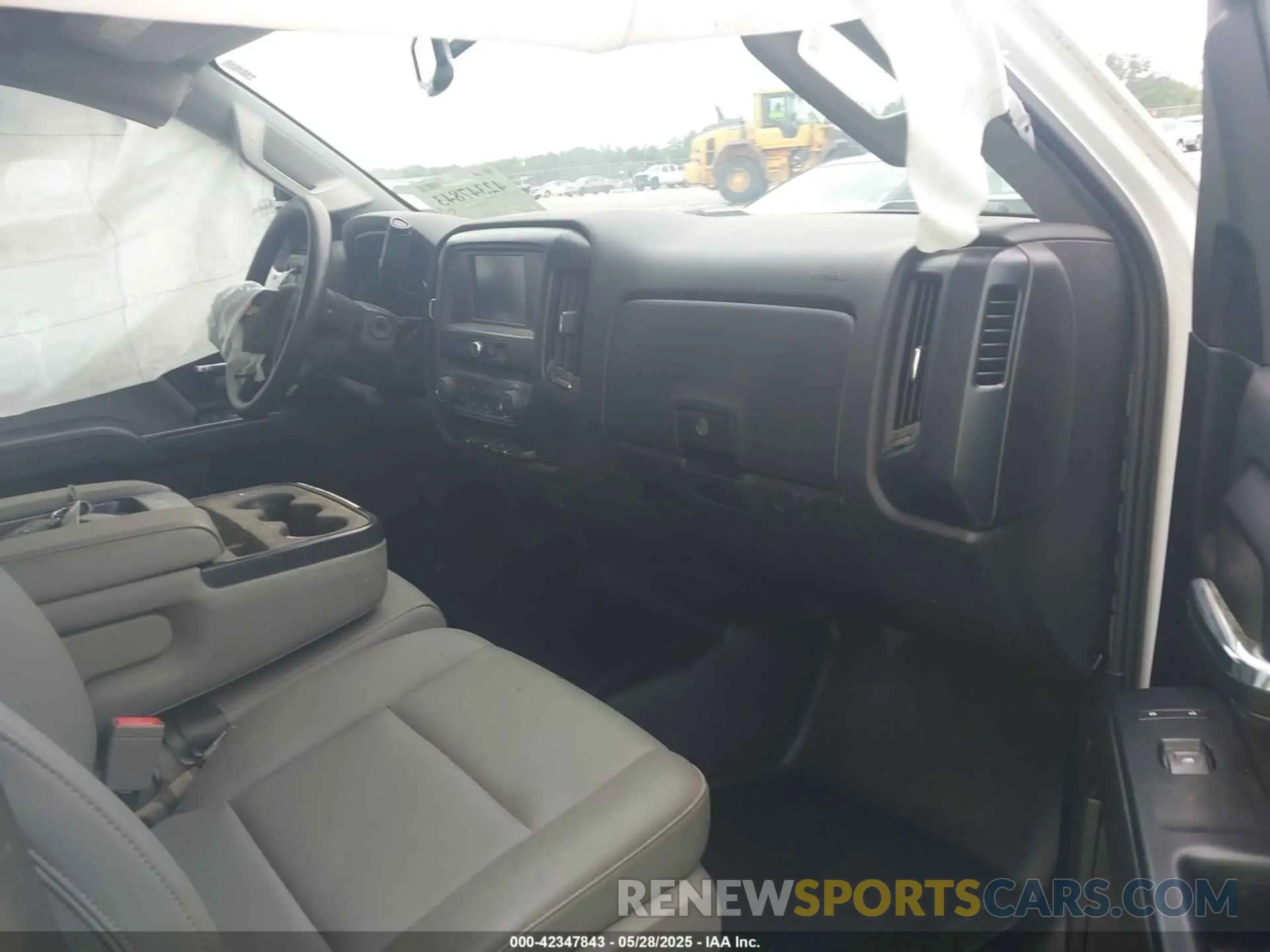 5 fotografías del automóvil dañado 2GC2CREG3K1153442 CHEVROLET SILVERADO 2500HD 2019