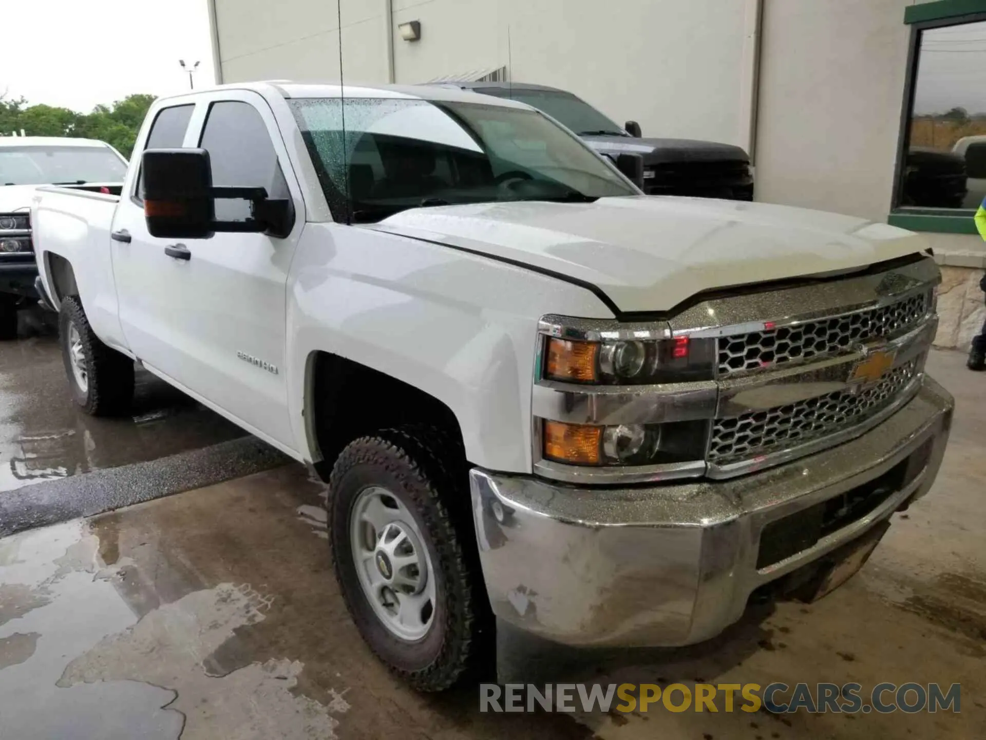 26 fotografías del automóvil dañado 2GC2KREG2K1116403 CHEVROLET SILVERADO 2500HD 2019