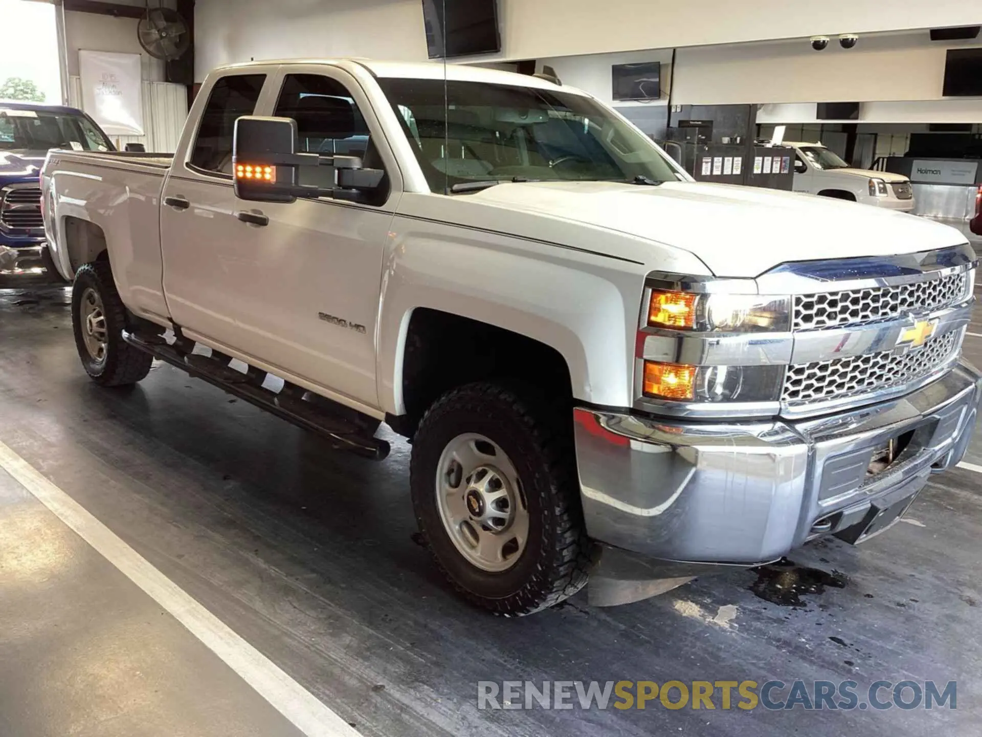 10 fotografías del automóvil dañado 2GC2KREG2K1199377 CHEVROLET SILVERADO 2500HD 2019