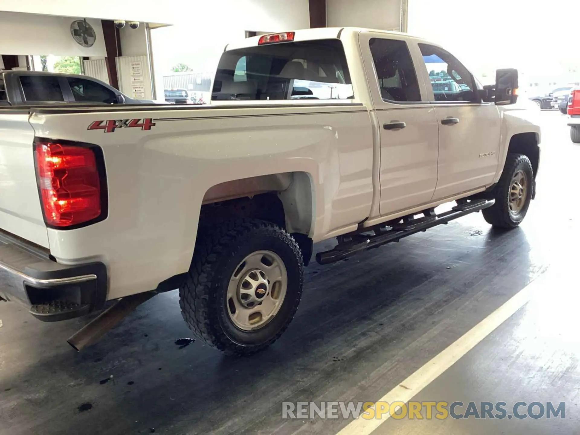 24 fotografías del automóvil dañado 2GC2KREG2K1199377 CHEVROLET SILVERADO 2500HD 2019