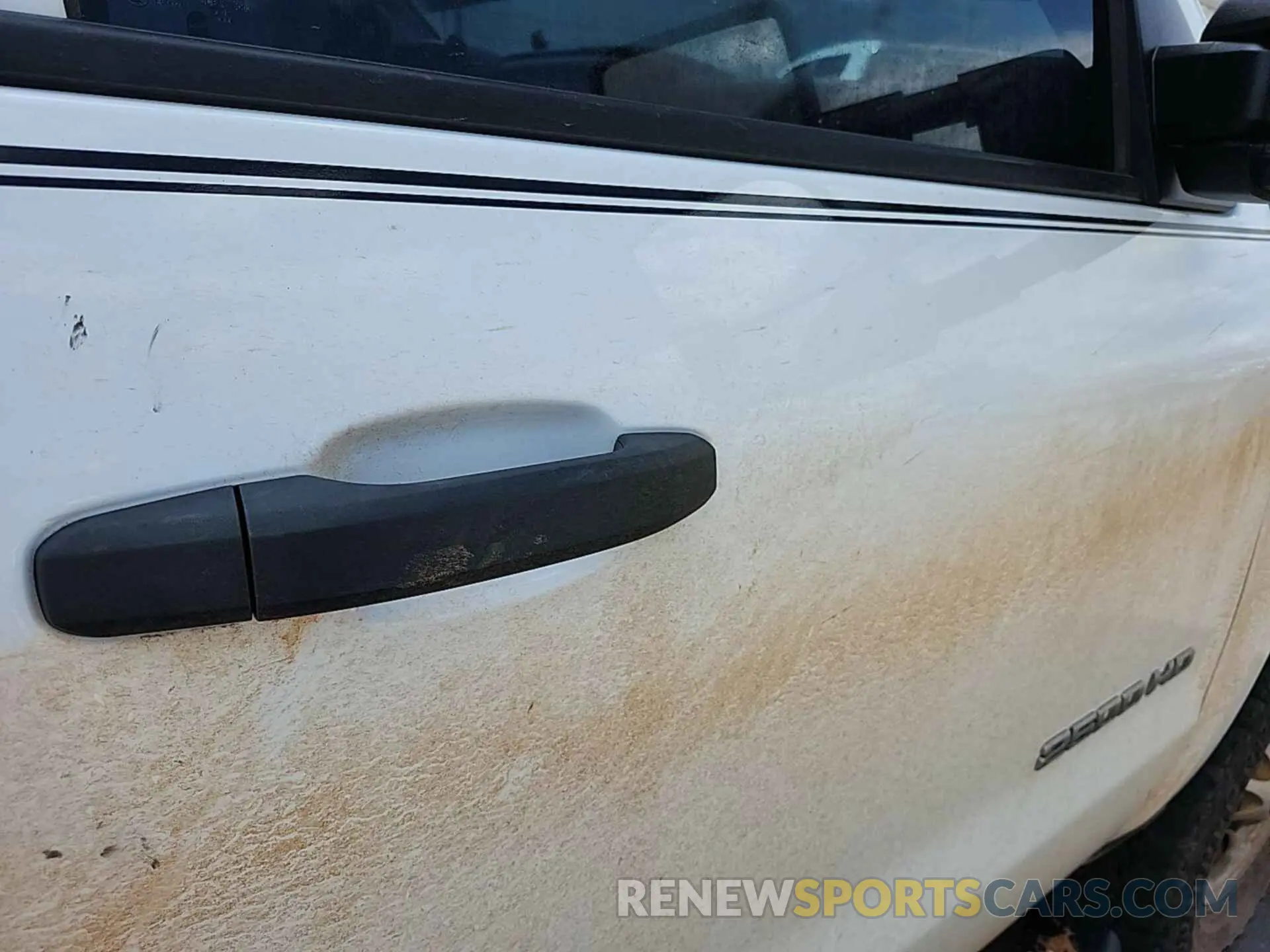 4 fotografías del automóvil dañado 2GC2KREG2K1199377 CHEVROLET SILVERADO 2500HD 2019