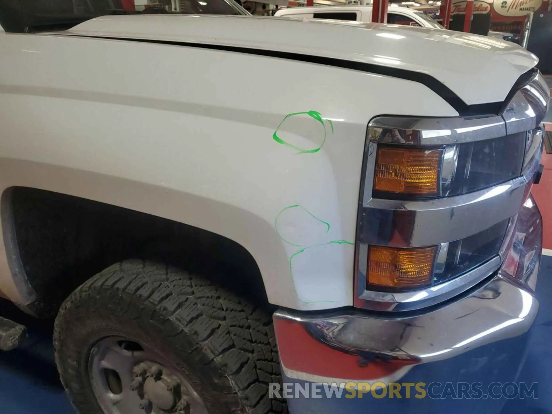 15 fotografías del automóvil dañado 2GC2KREG4K1109856 CHEVROLET SILVERADO 2500HD 2019