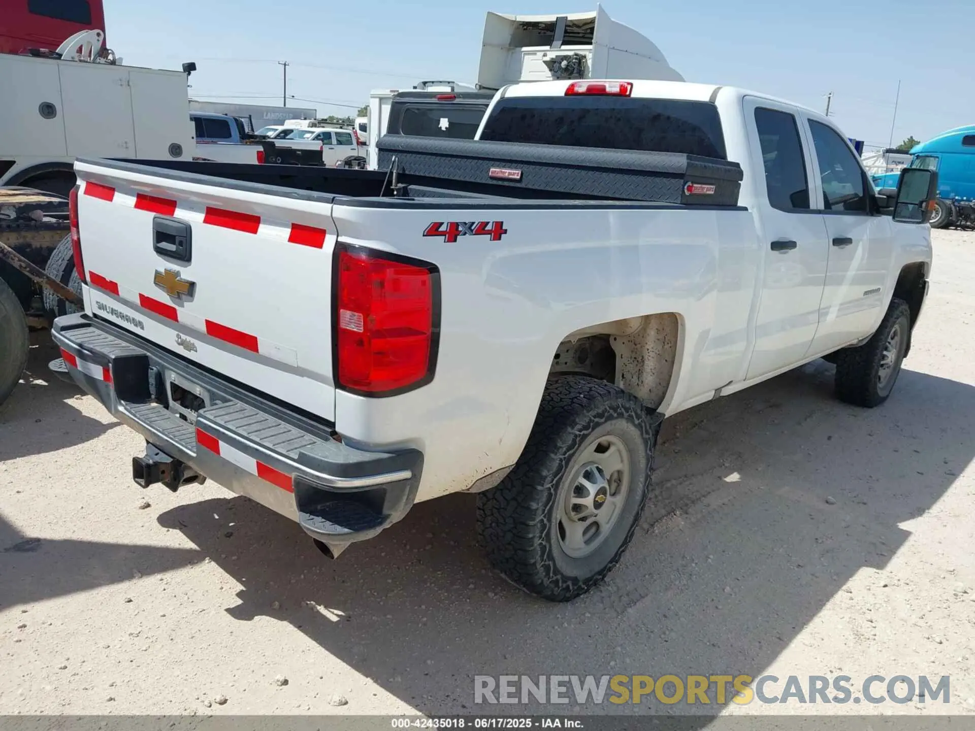 4 fotografías del automóvil dañado 2GC2KREG5K1219959 CHEVROLET SILVERADO 2500HD 2019