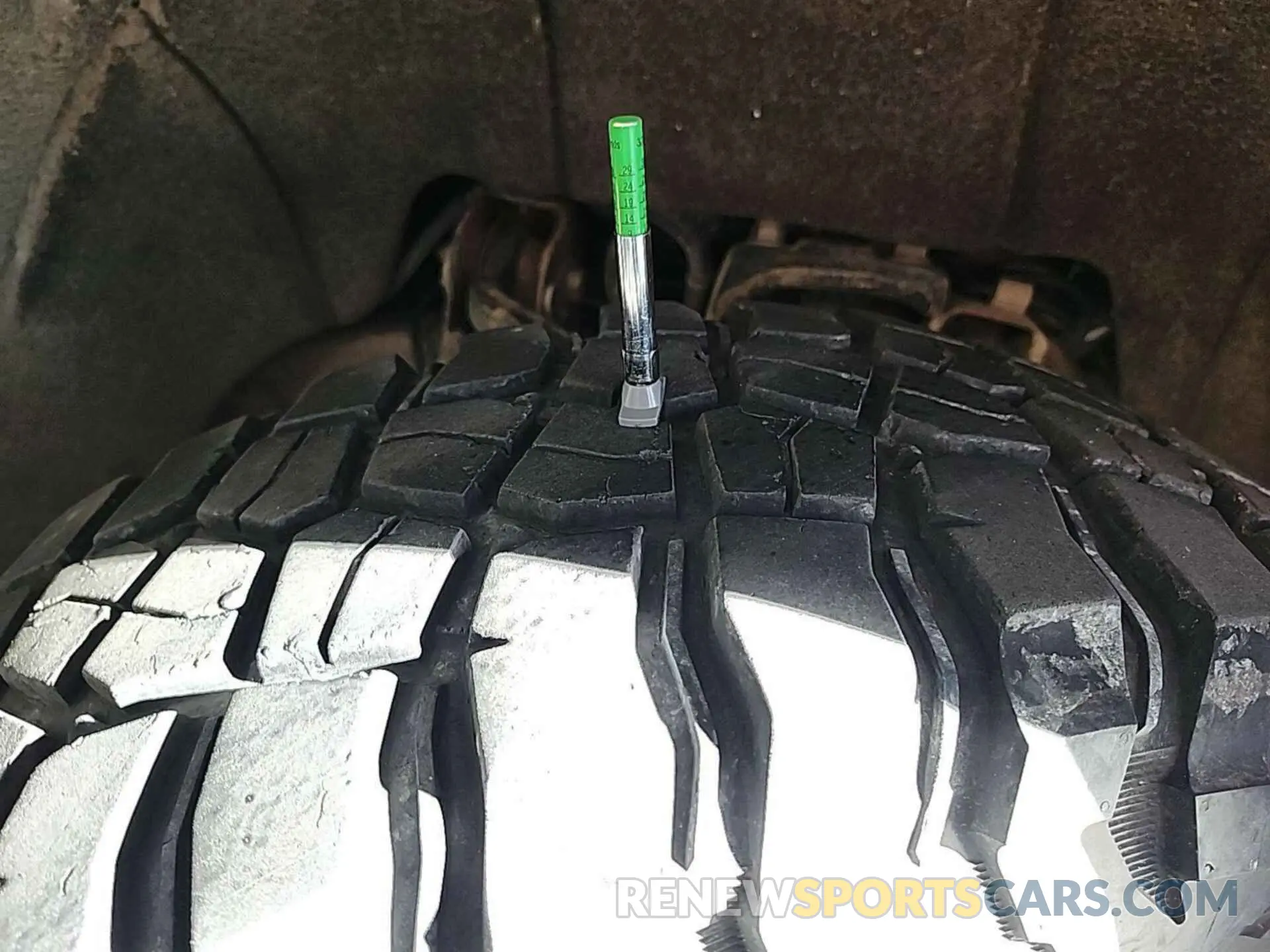16 fotografías del automóvil dañado 2GC2KREG8K1239865 CHEVROLET SILVERADO 2500HD 2019