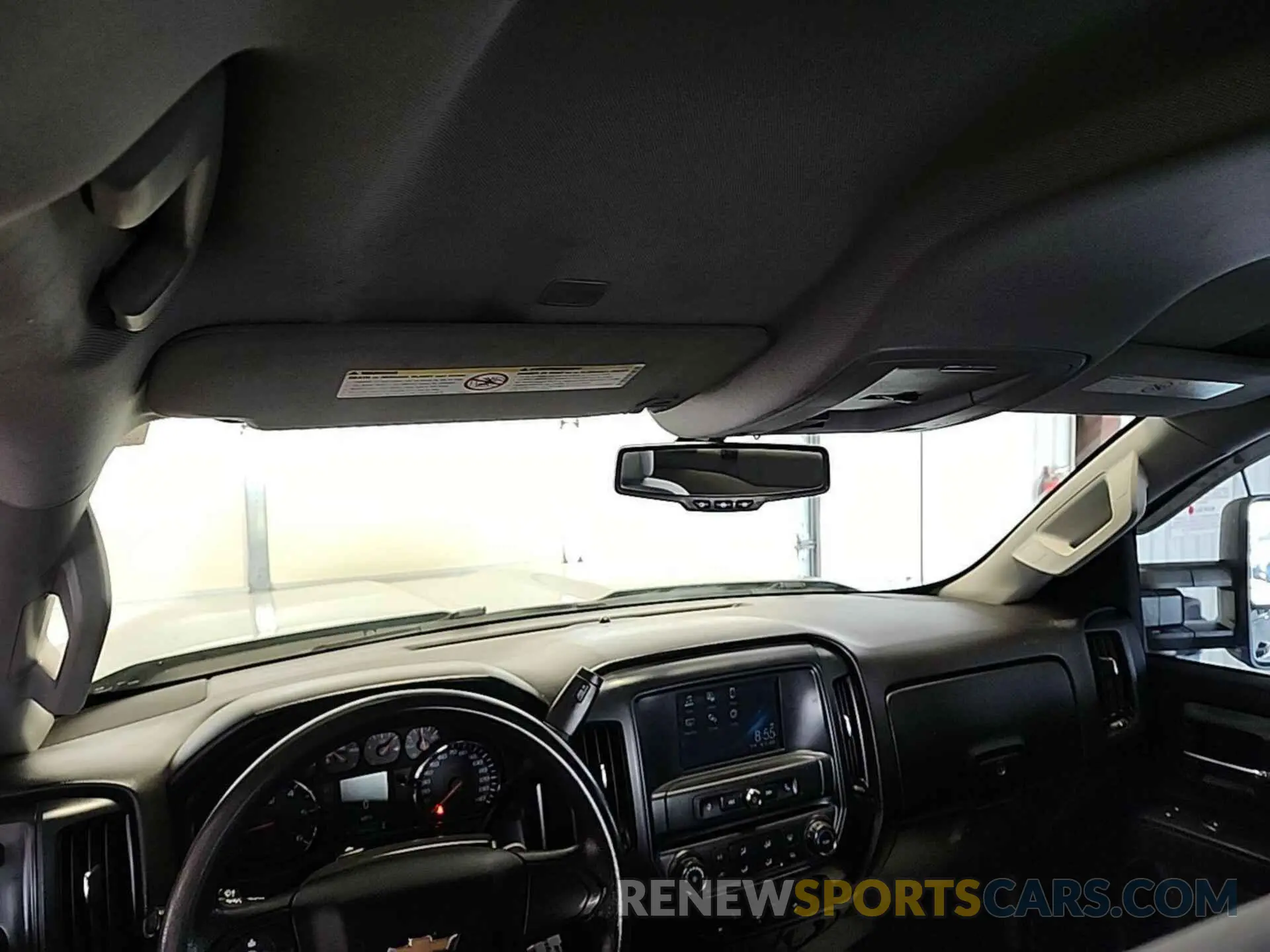 8 fotografías del automóvil dañado 2GC2KREG8K1239865 CHEVROLET SILVERADO 2500HD 2019