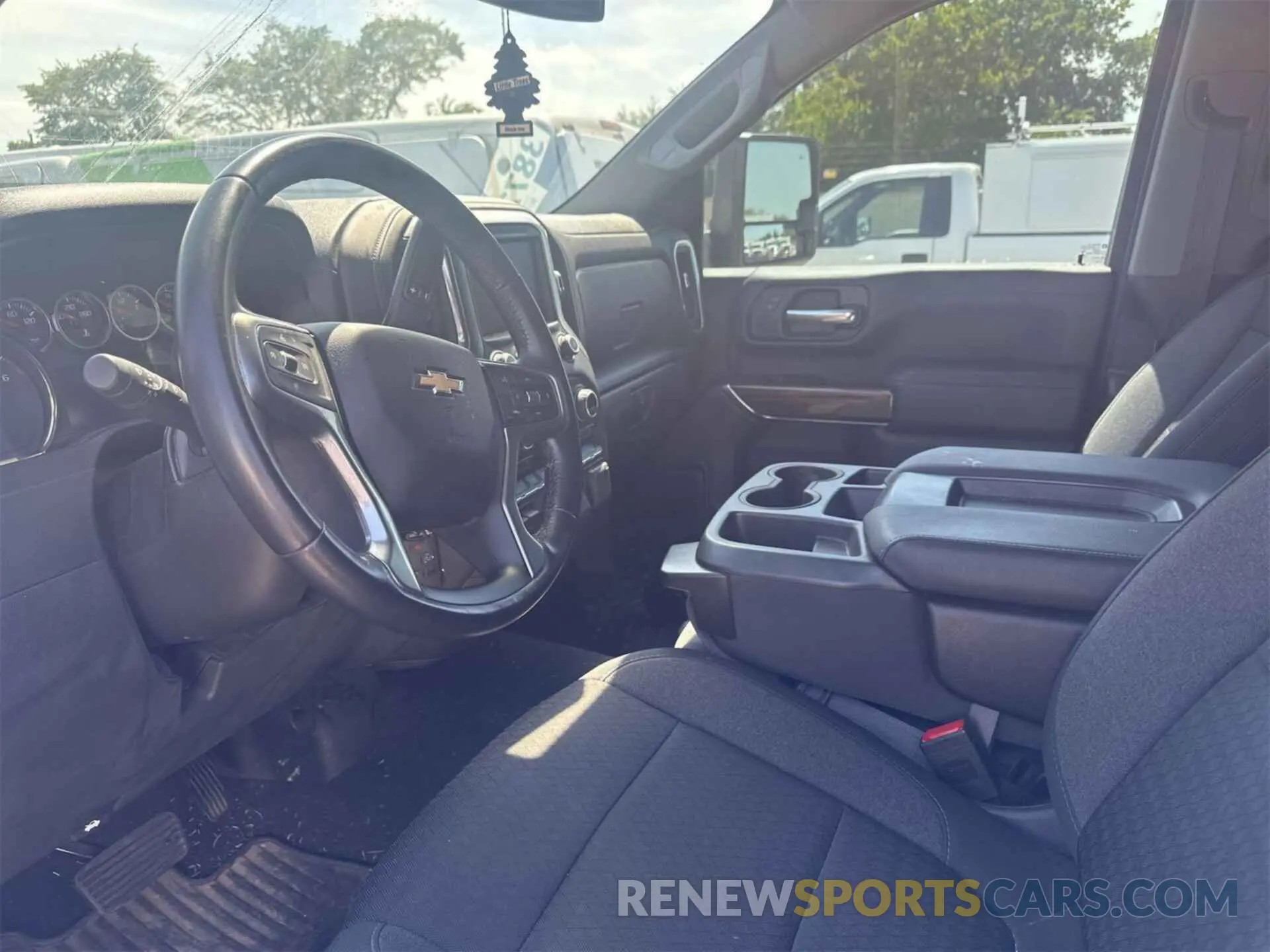 19 fotografías del automóvil dañado 1GC1YNE76LF272389 CHEVROLET SILVERADO 2500HD 2020