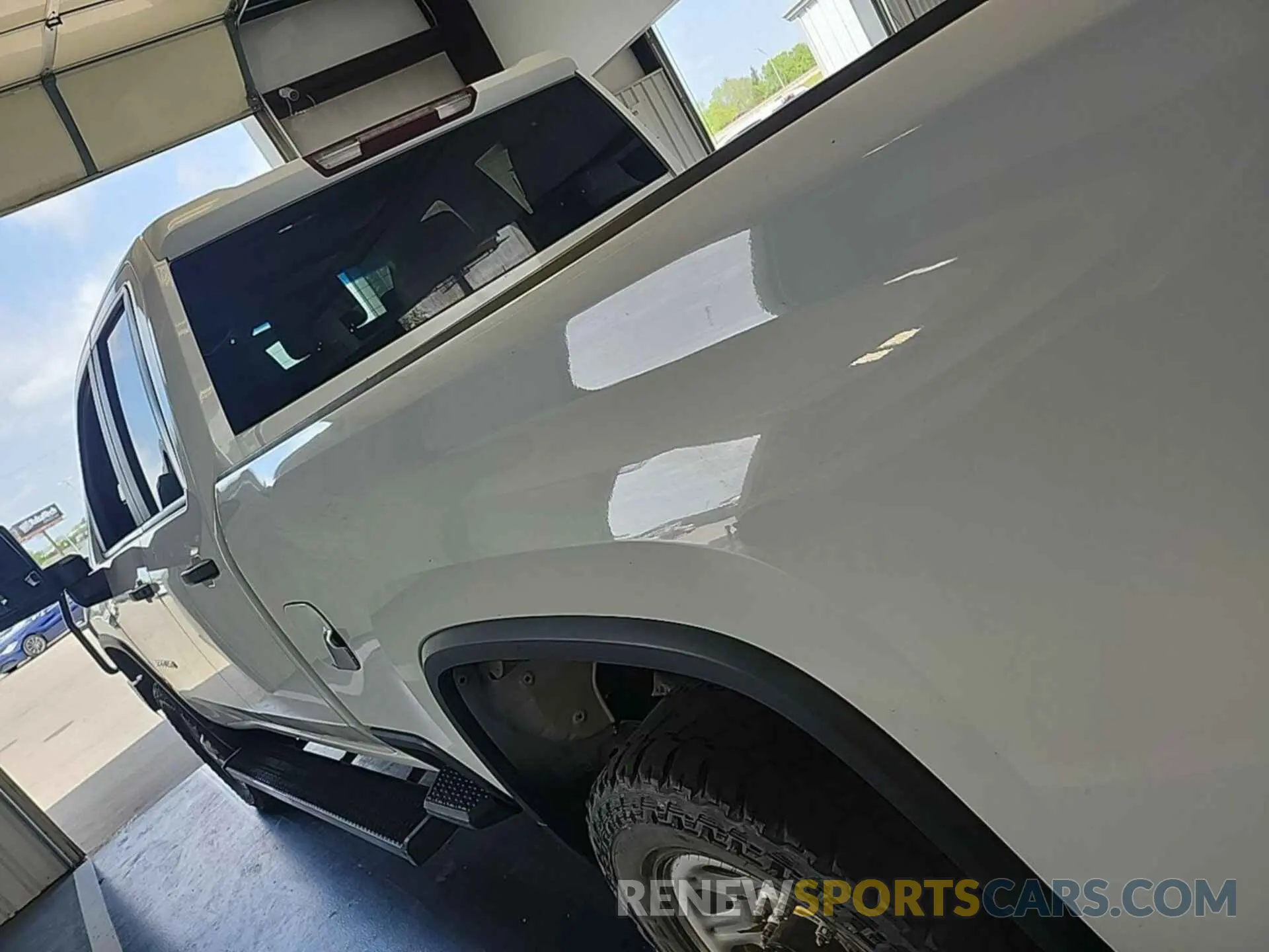 16 fotografías del automóvil dañado 1GC2YLE70LF250803 CHEVROLET SILVERADO 2500HD 2020