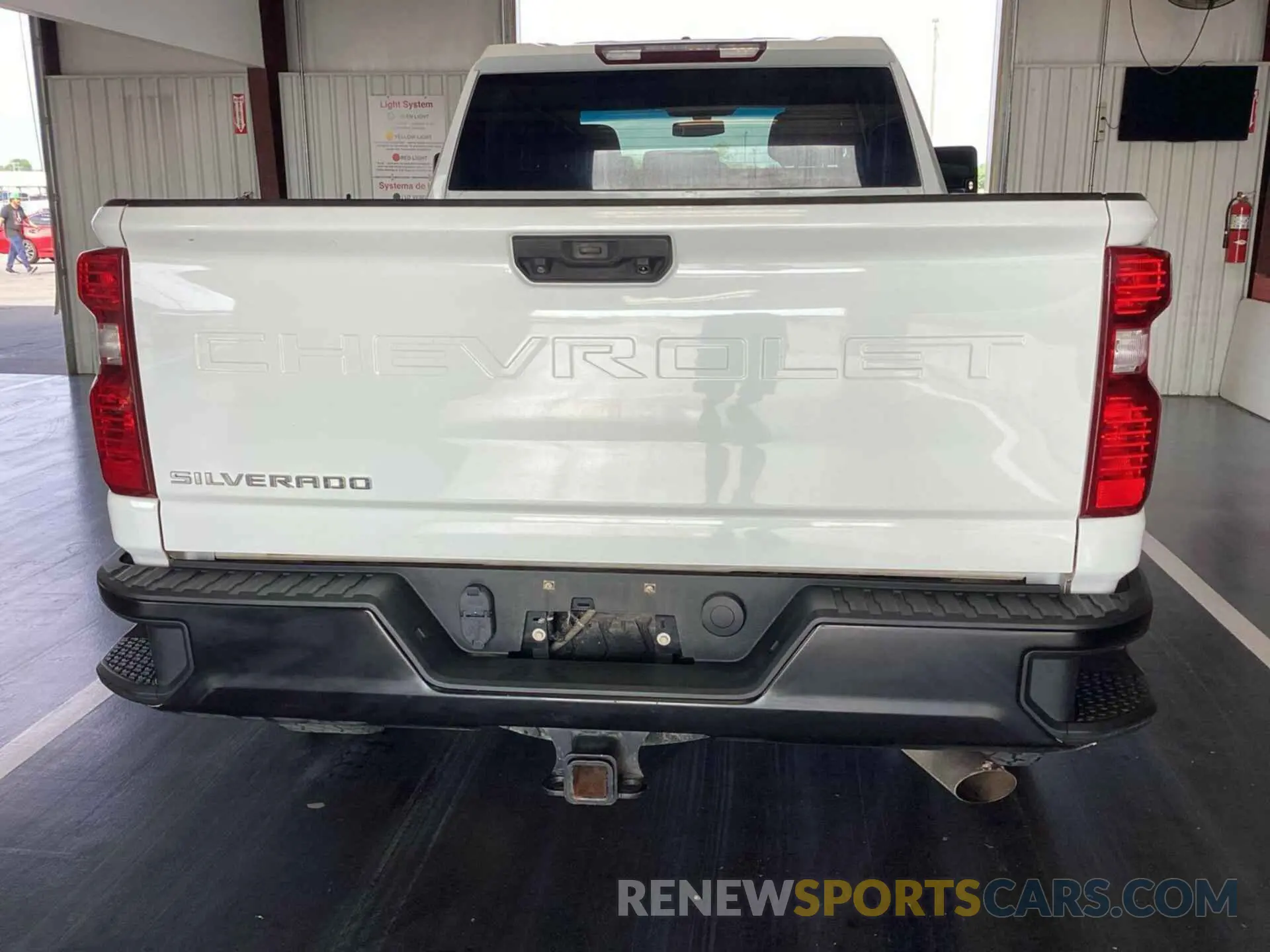 18 fotografías del automóvil dañado 1GC2YLE70LF250803 CHEVROLET SILVERADO 2500HD 2020