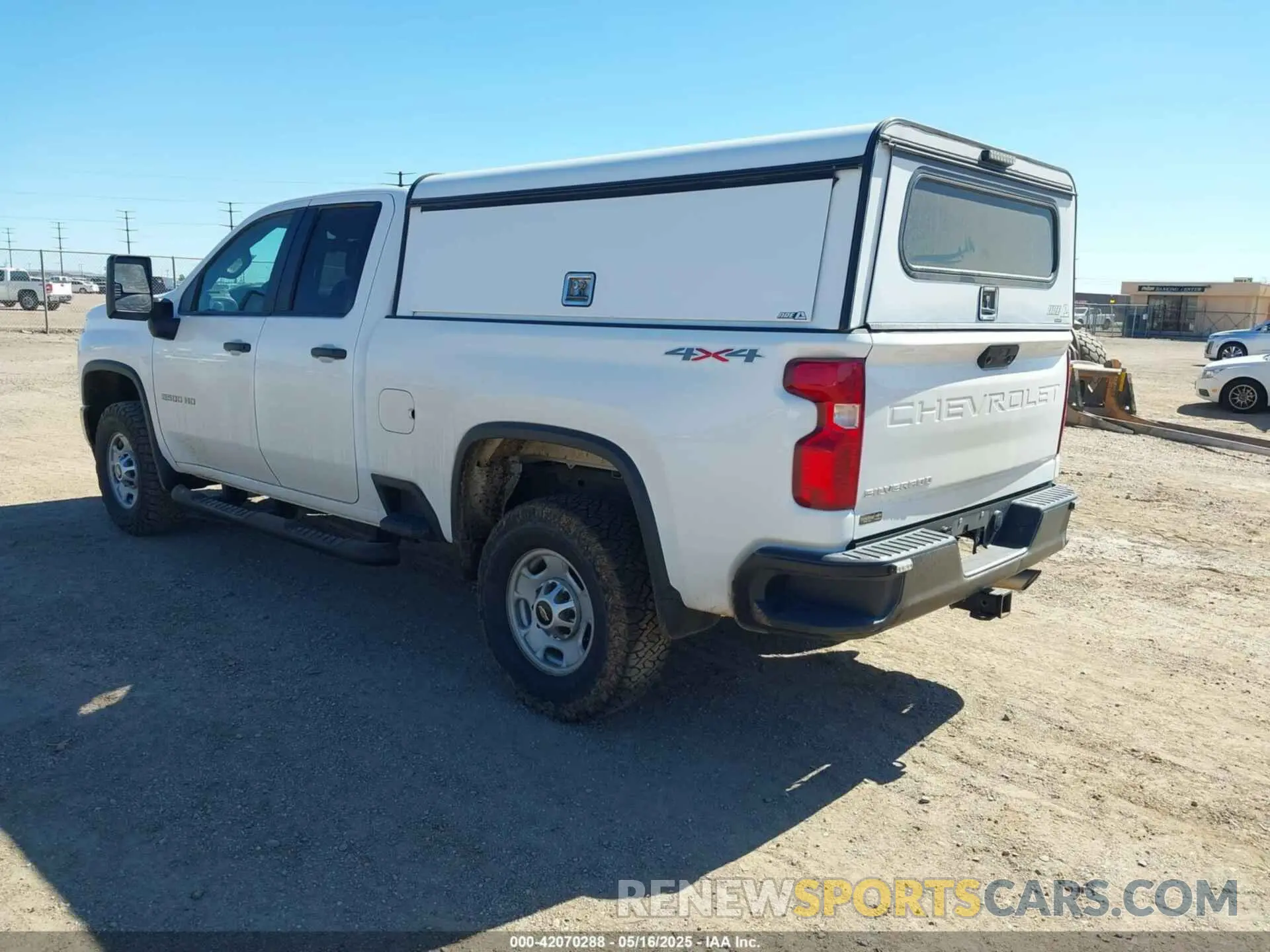 3 fotografías del automóvil dañado 1GC2YLE71LF266041 CHEVROLET SILVERADO 2500HD 2020