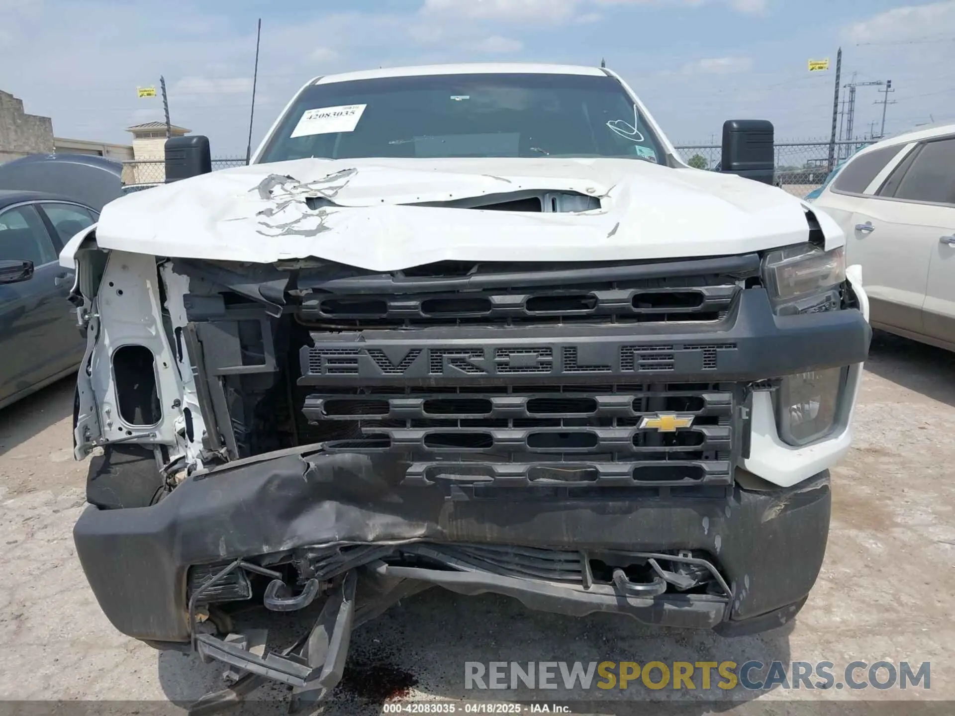 13 fotografías del automóvil dañado 1GC4WLE78LF155064 CHEVROLET SILVERADO 2500HD 2020