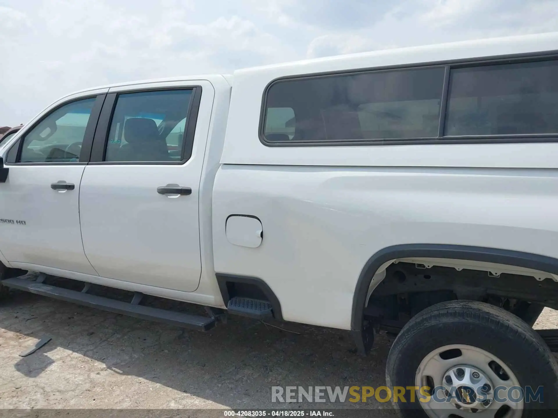 15 fotografías del automóvil dañado 1GC4WLE78LF155064 CHEVROLET SILVERADO 2500HD 2020