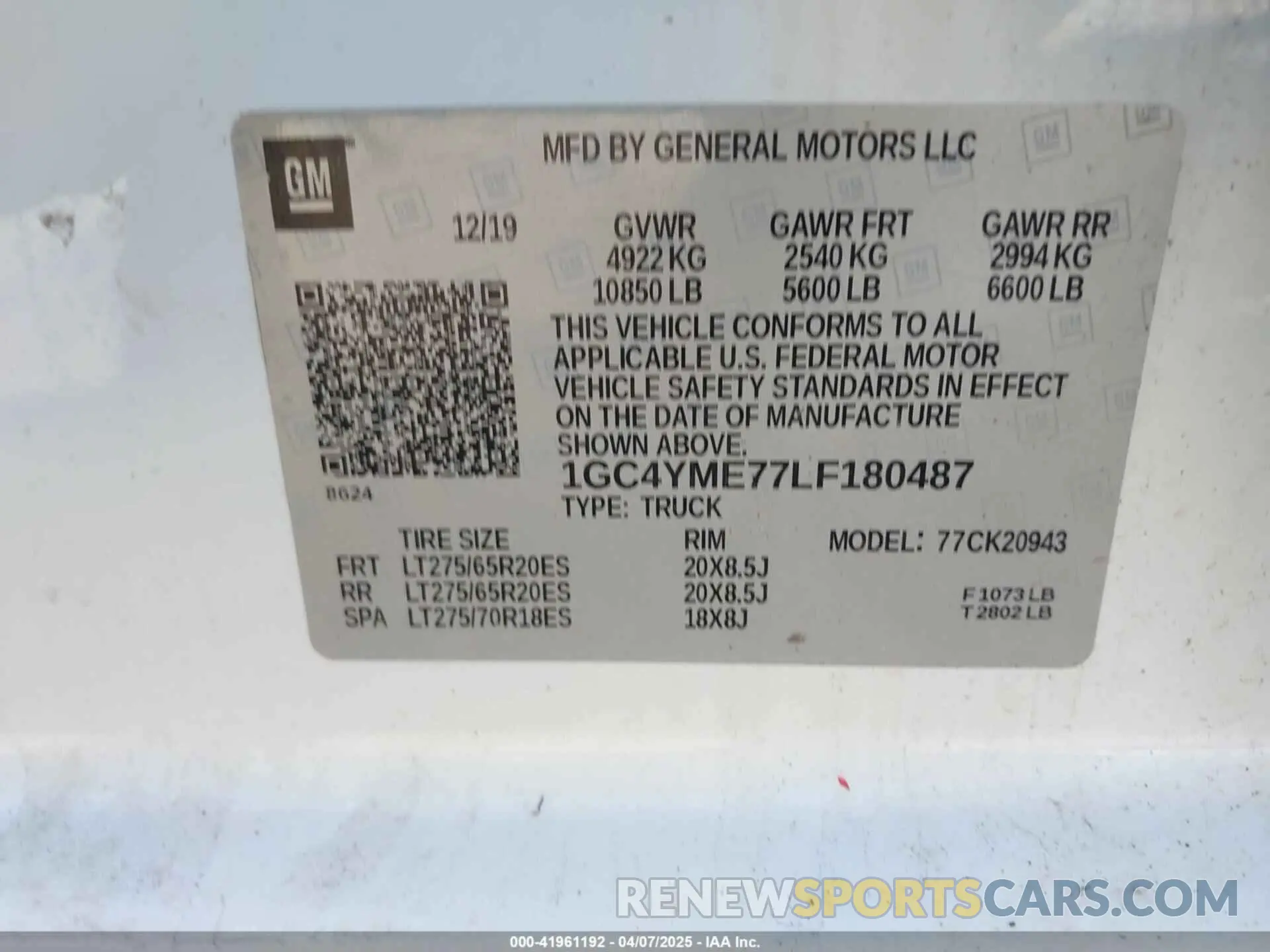 8 fotografías del automóvil dañado 1GC4YME77LF180487 CHEVROLET SILVERADO 2500HD 2020