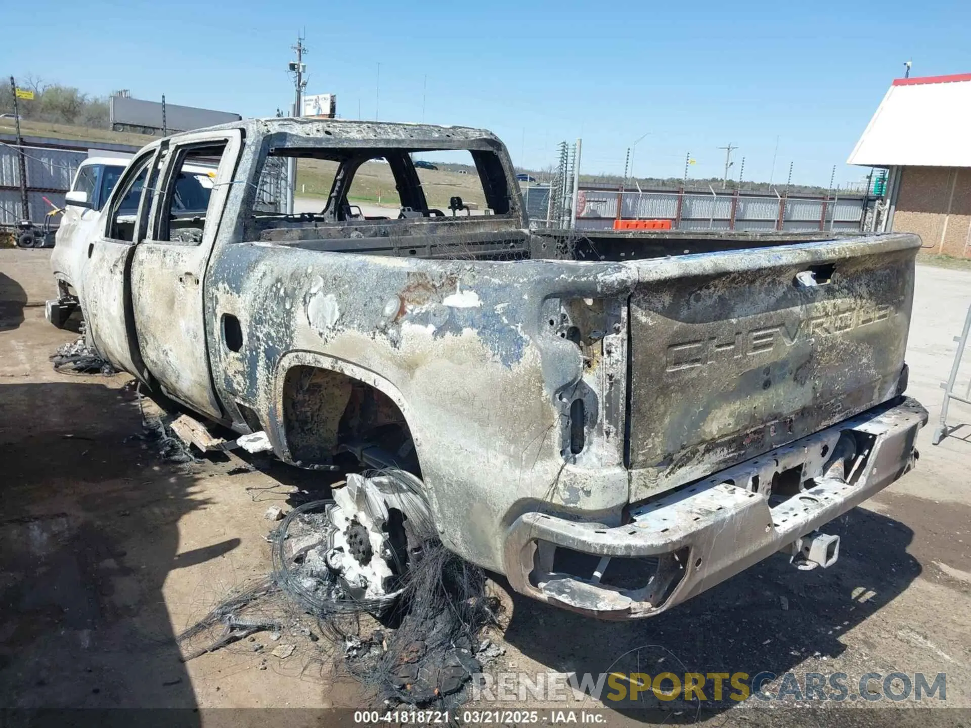 3 fotografías del automóvil dañado 1GC4YNEY6LF260409 CHEVROLET SILVERADO 2500HD 2020