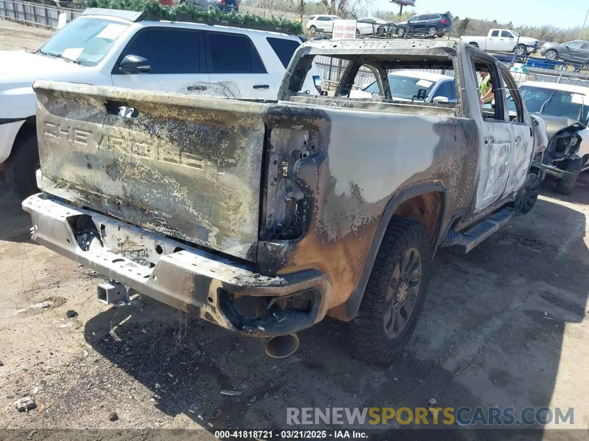 4 fotografías del automóvil dañado 1GC4YNEY6LF260409 CHEVROLET SILVERADO 2500HD 2020