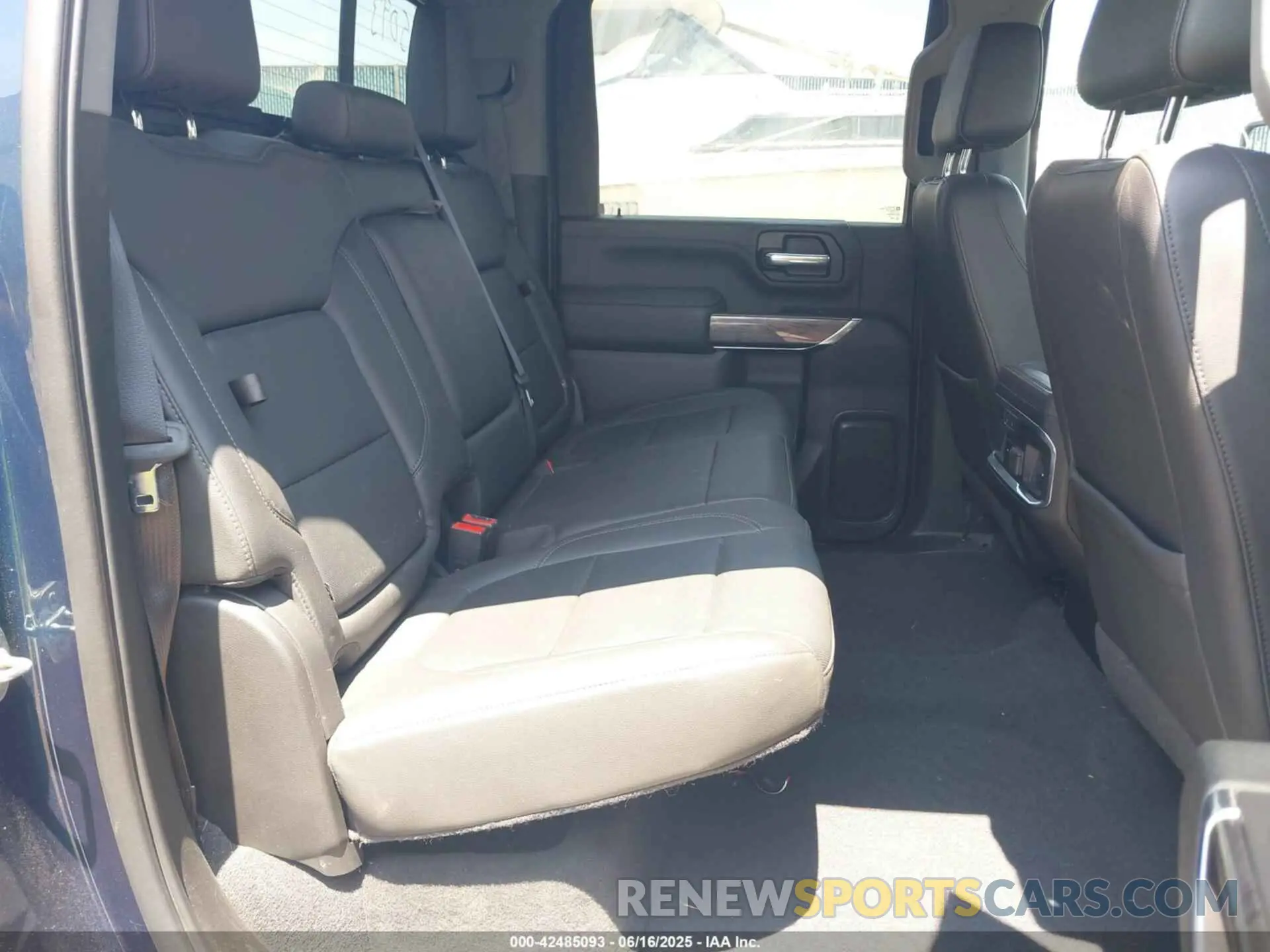6 fotografías del automóvil dañado 1GC4YPEY9LF148537 CHEVROLET SILVERADO 2500HD 2020
