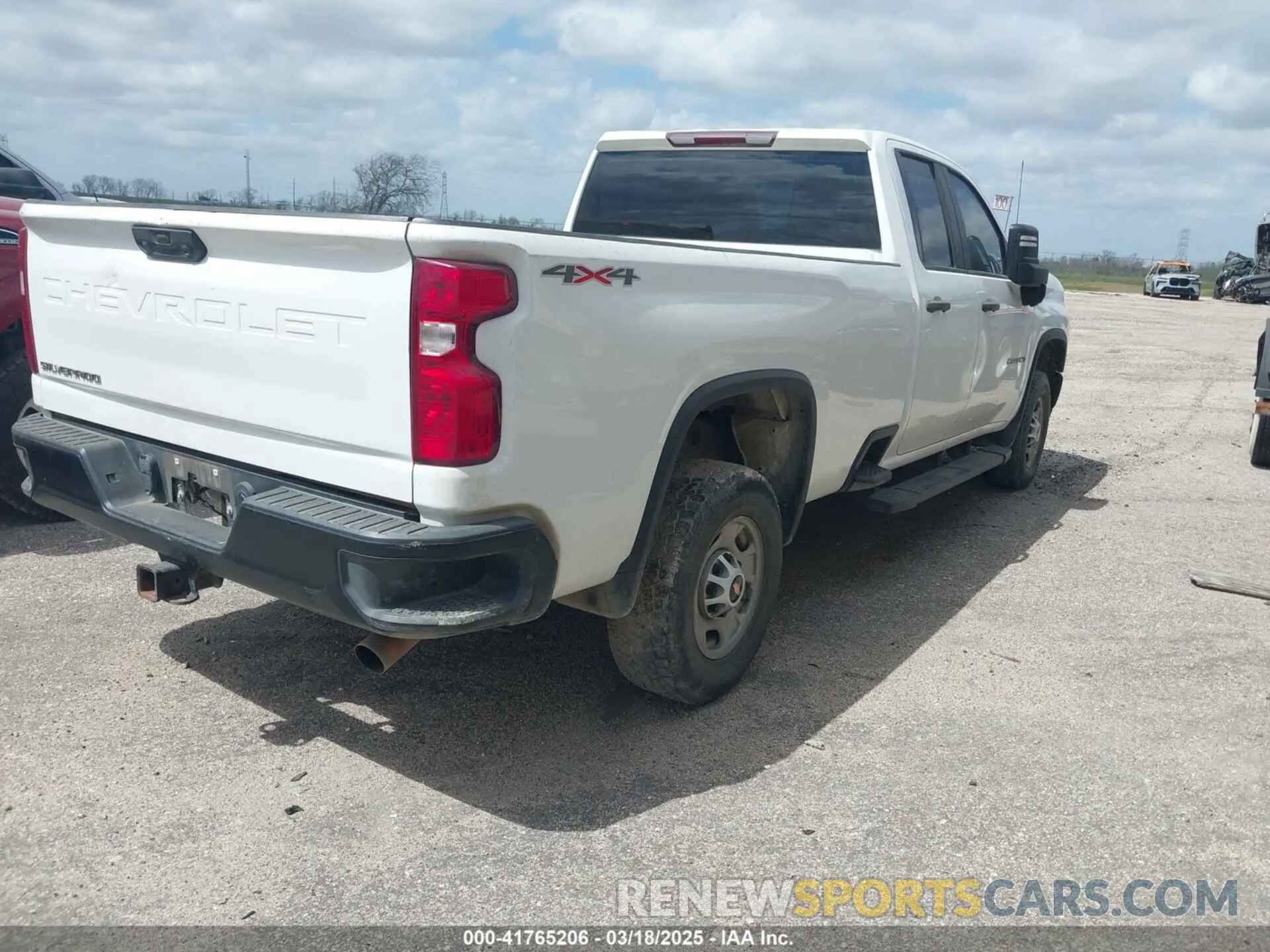 4 fotografías del automóvil dañado 1GC5YLE72LF271102 CHEVROLET SILVERADO 2500HD 2020