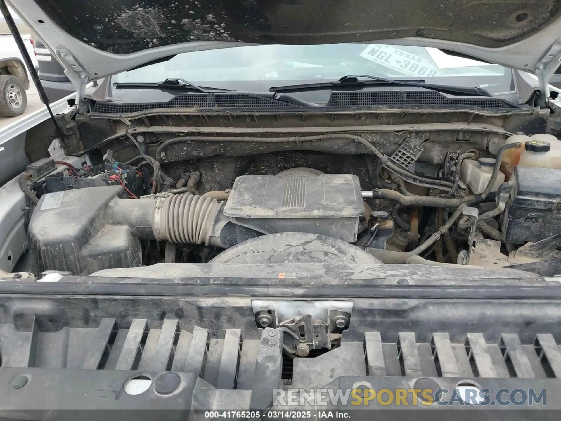 9 fotografías del automóvil dañado 1GC5YLE76LF255971 CHEVROLET SILVERADO 2500HD 2020