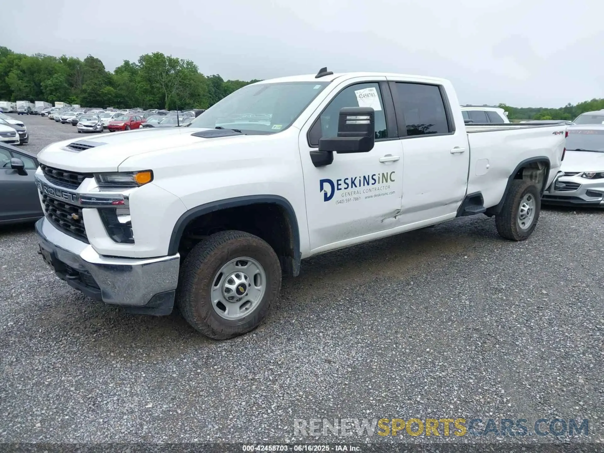 2 fotografías del automóvil dañado 1GC1YNE73MF297641 CHEVROLET SILVERADO 2500HD 2021