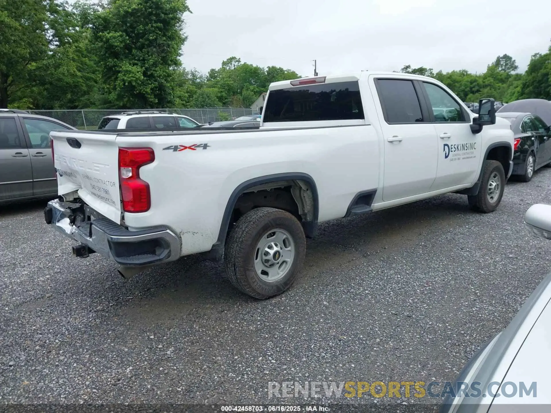 4 fotografías del automóvil dañado 1GC1YNE73MF297641 CHEVROLET SILVERADO 2500HD 2021