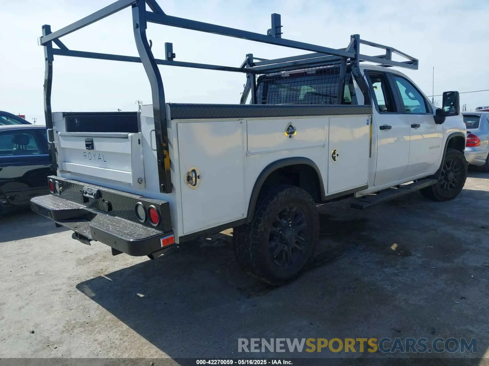 4 fotografías del automóvil dañado 1GC2YLE75MF175176 CHEVROLET SILVERADO 2500HD 2021