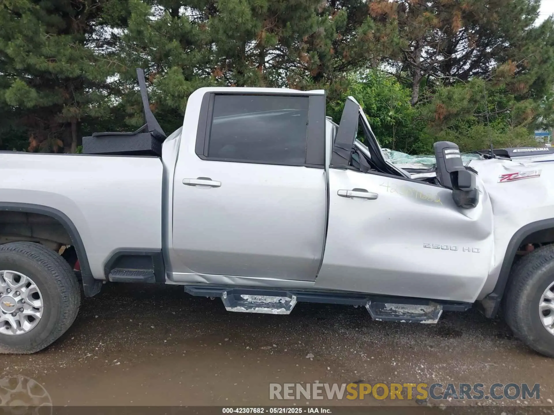 13 fotografías del automóvil dañado 1GC4YNEY8MF218924 CHEVROLET SILVERADO 2500HD 2021