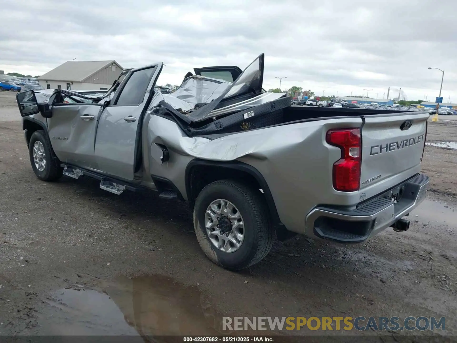 3 fotografías del automóvil dañado 1GC4YNEY8MF218924 CHEVROLET SILVERADO 2500HD 2021